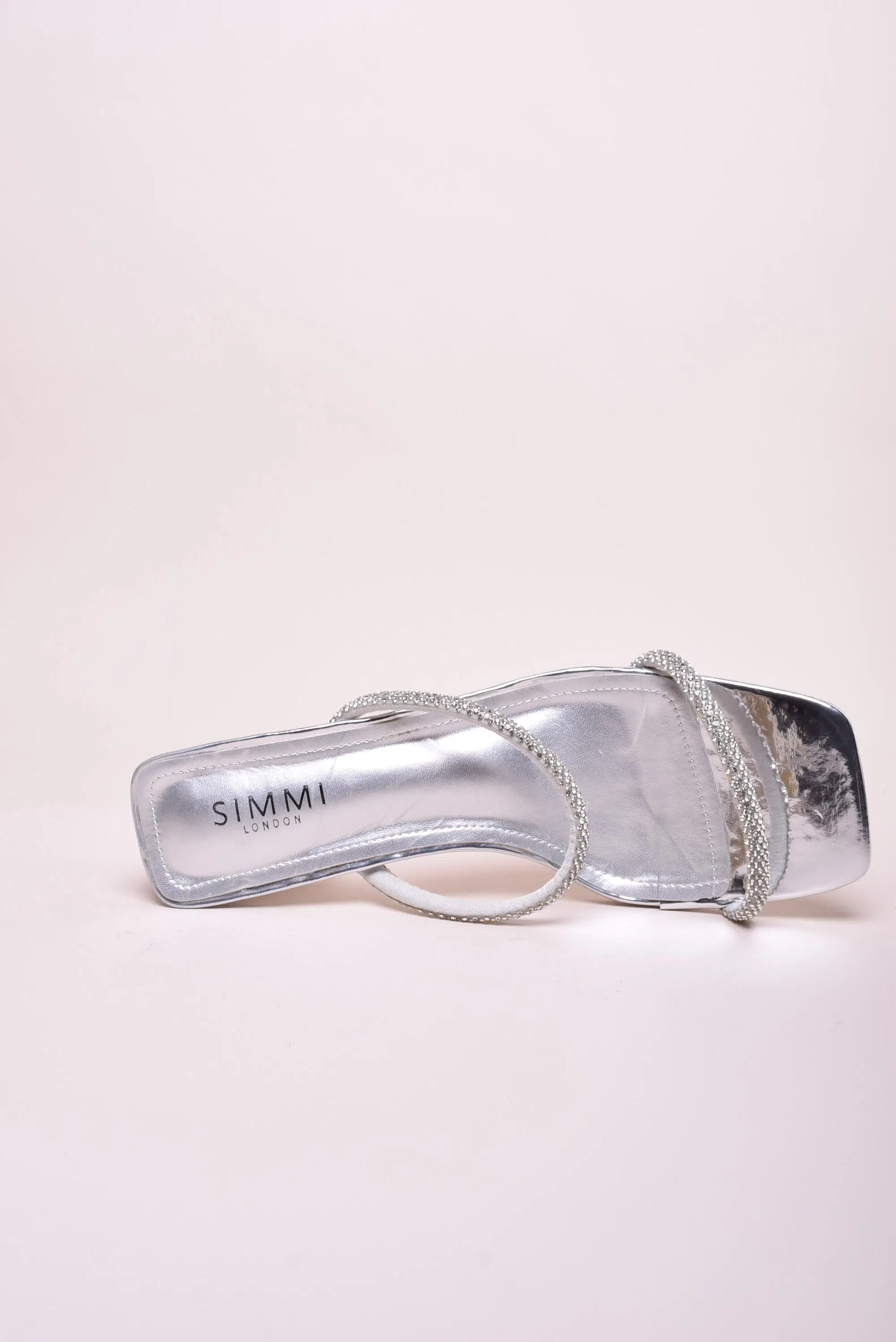 Papuci dama cu pietricele [4]