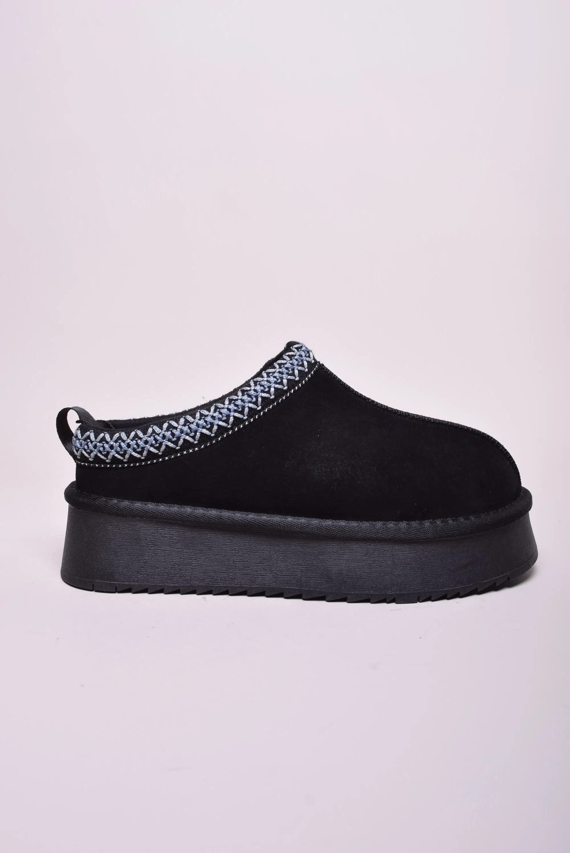 Papuci dama cu platforma, imblaniti