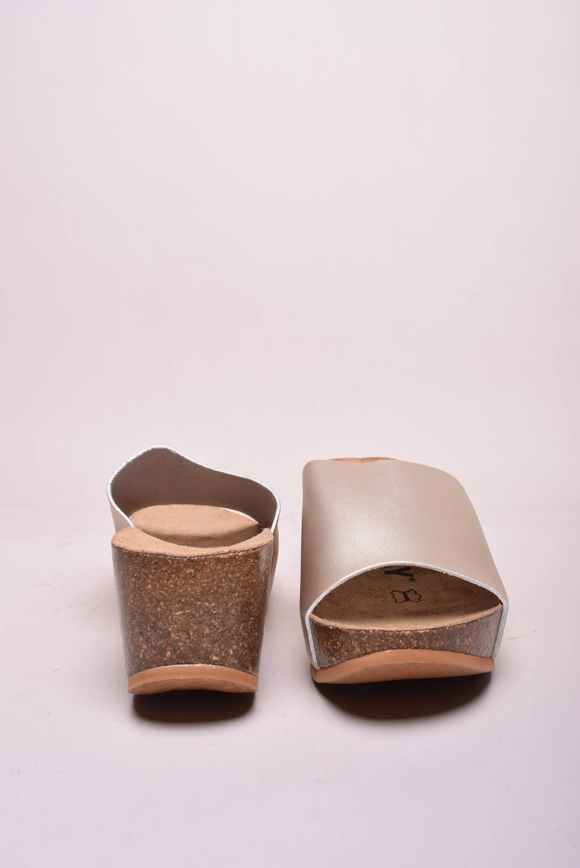 Saboti dama Toluca, cu platforma [3]