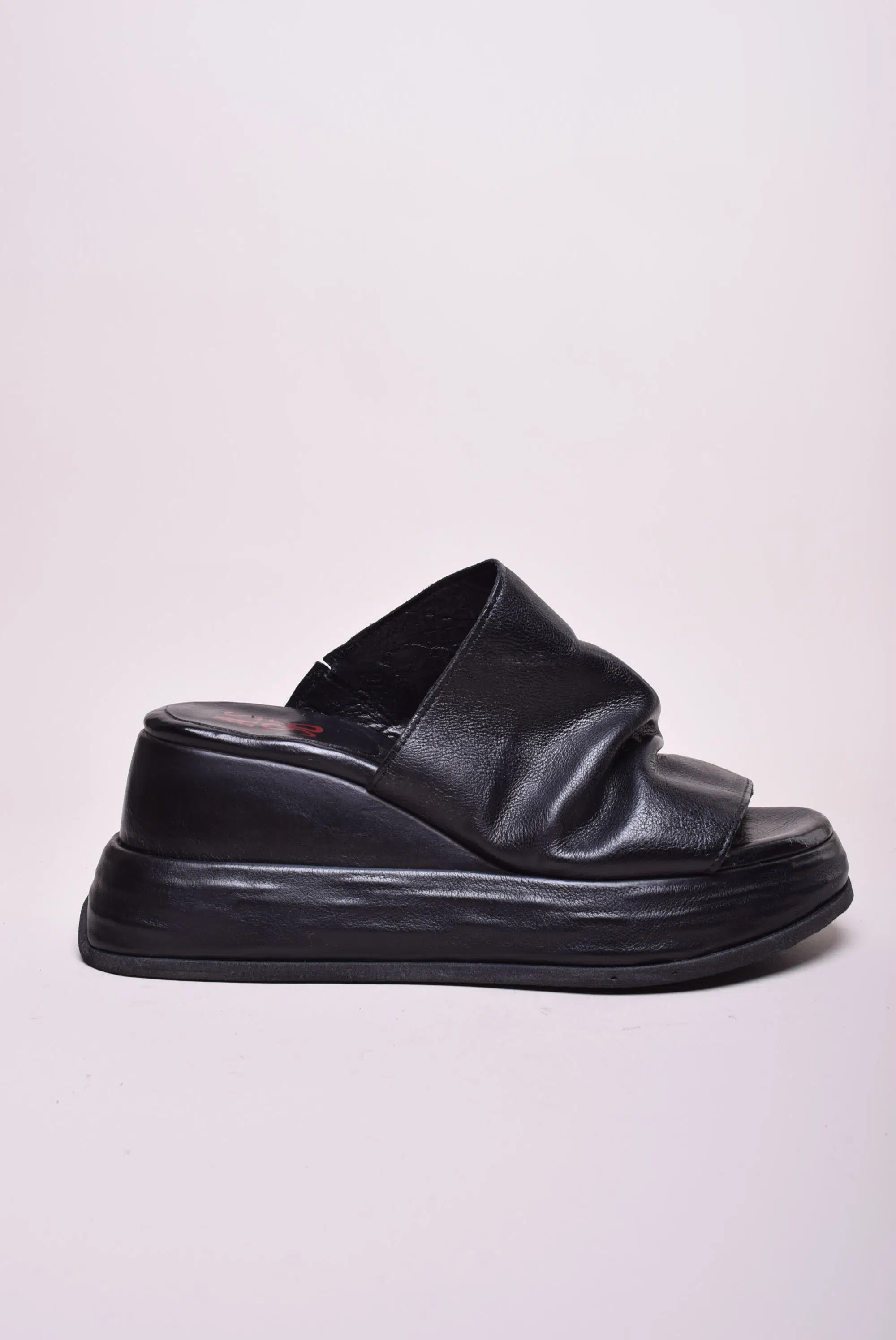 Aceasta este imaginea corespunzatoare acestui obiect