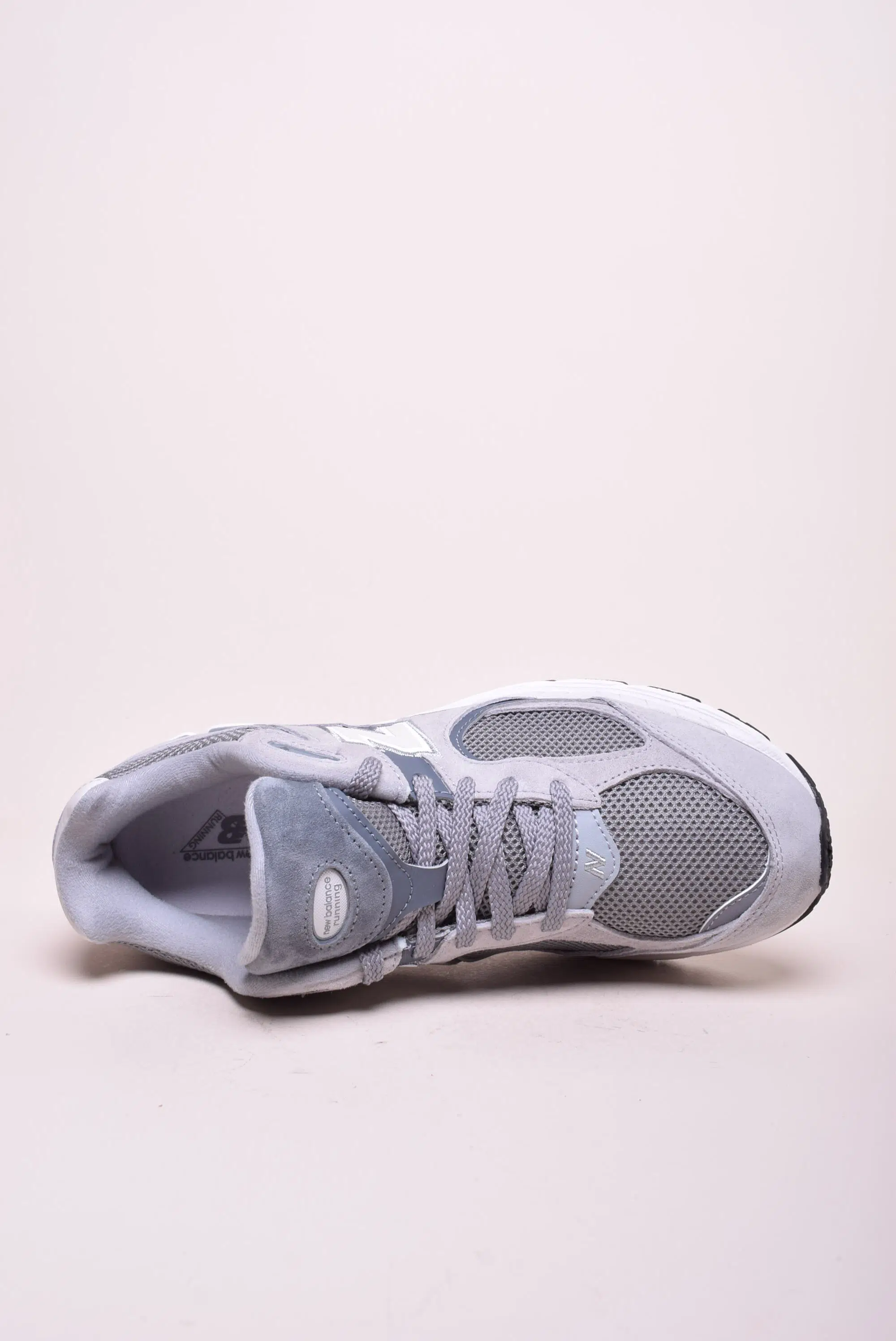 Sneakers barbati 2002R [4]