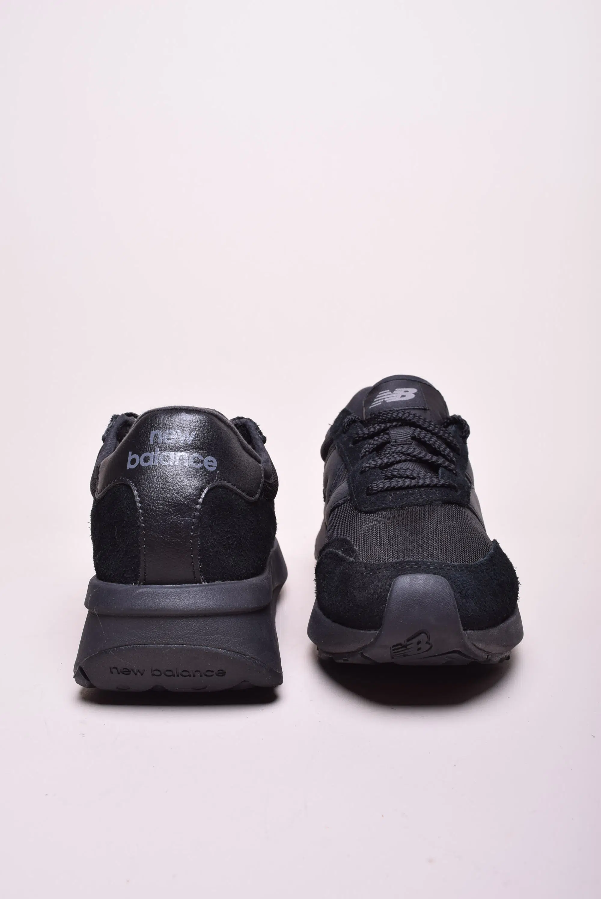 Sneakers barbati 370 [3]