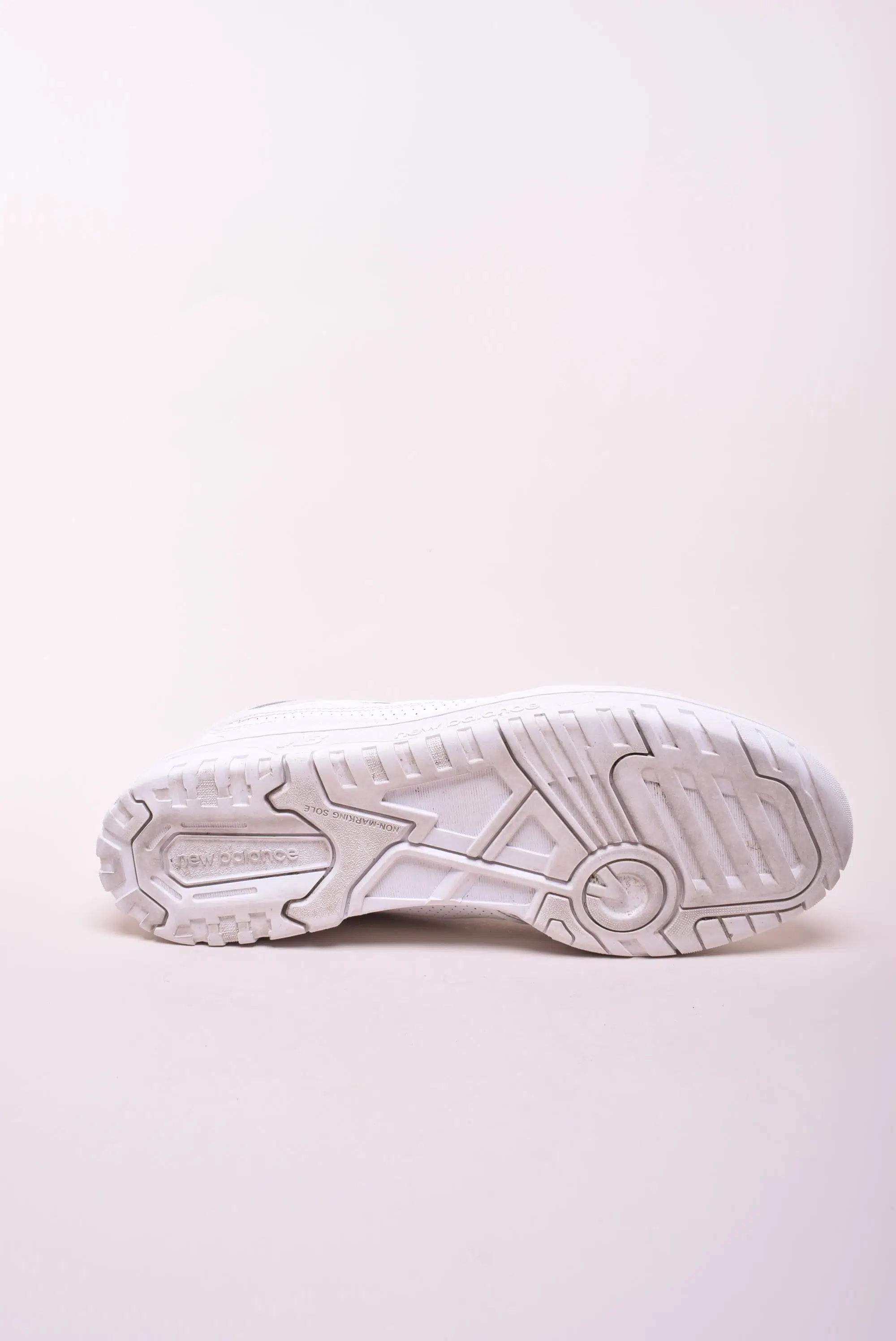 Sneakers barbati 550 [2]