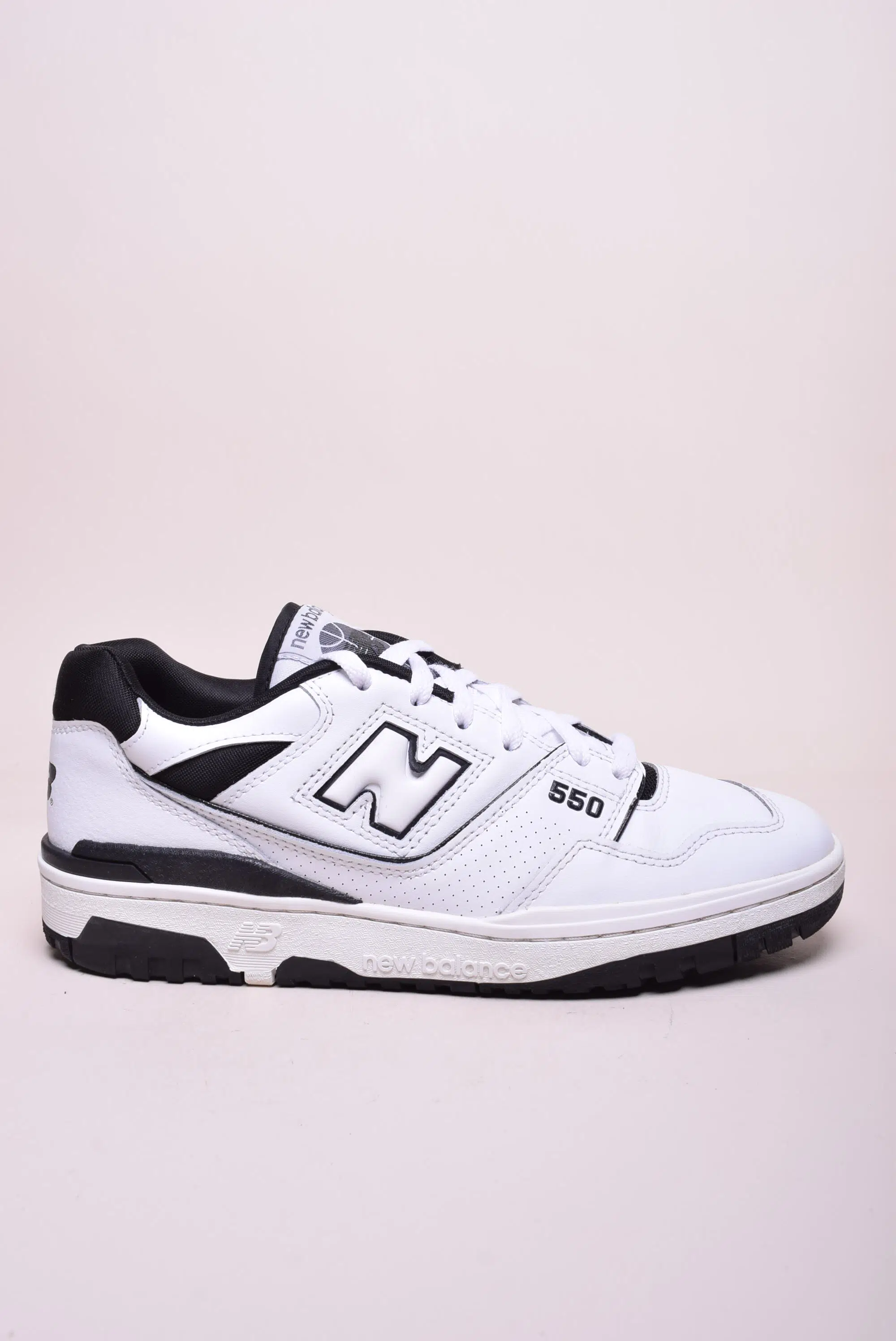 Sneakers barbati 550