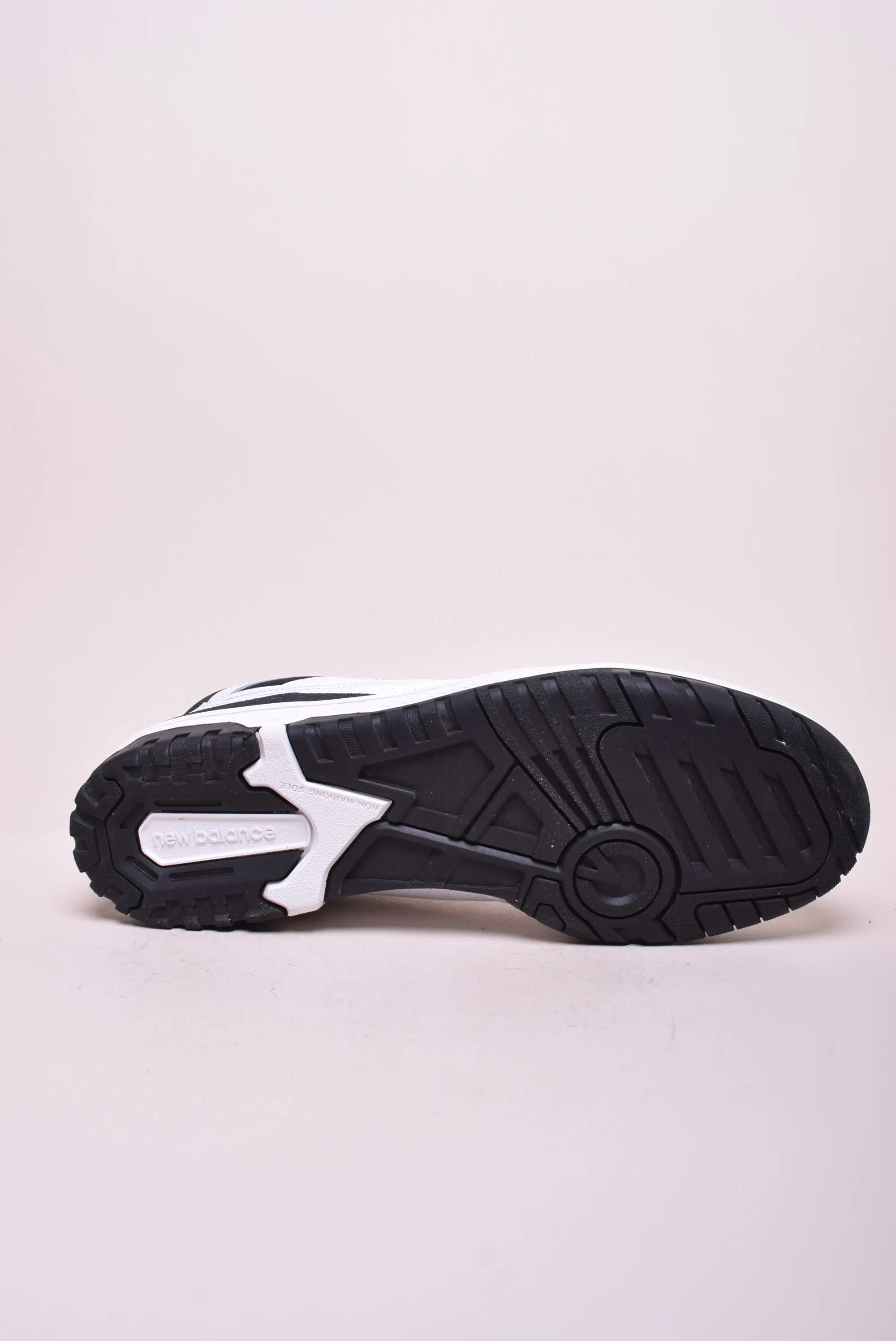 Sneakers barbati 550 [2]