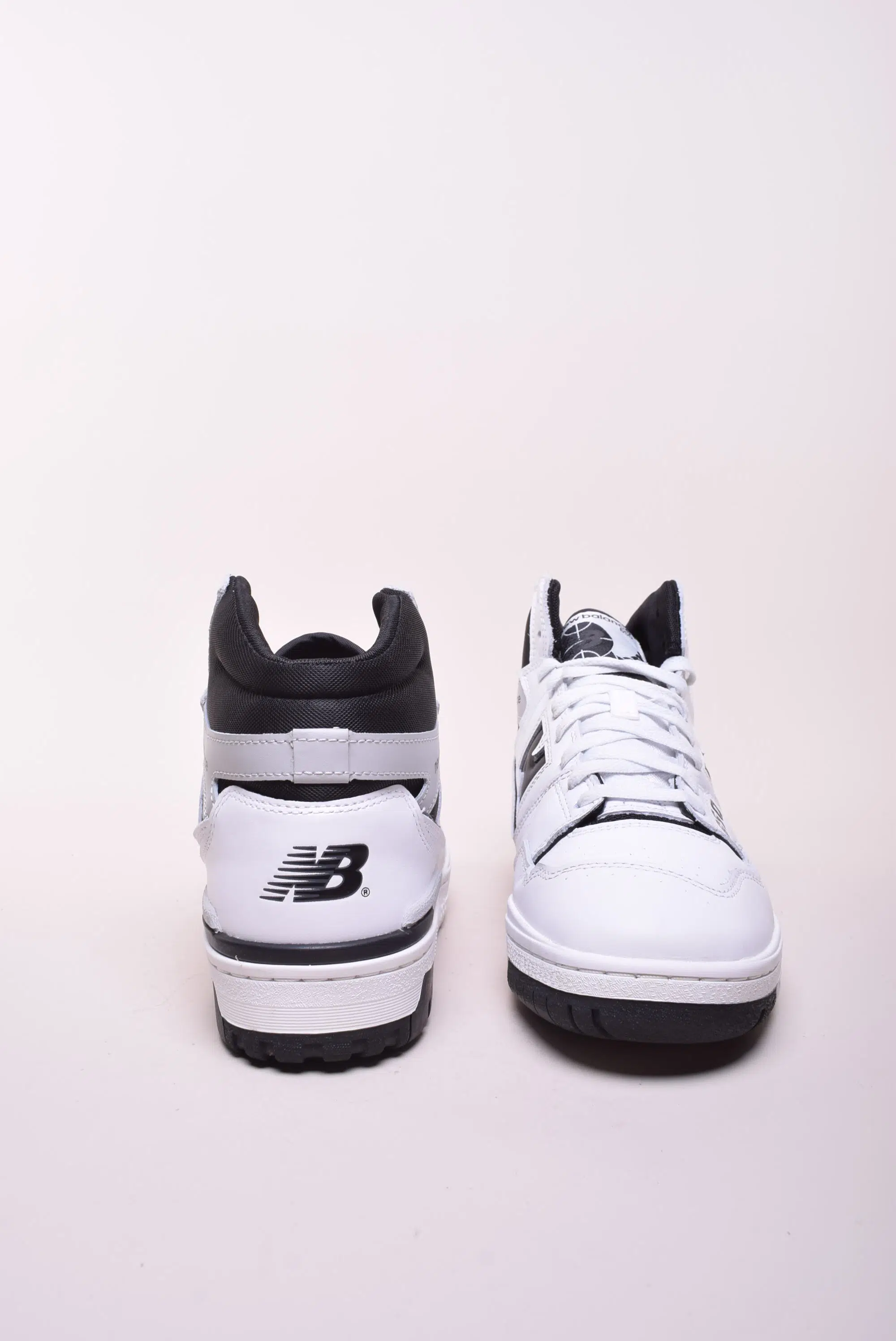 Sneakers barbati 650 [3]