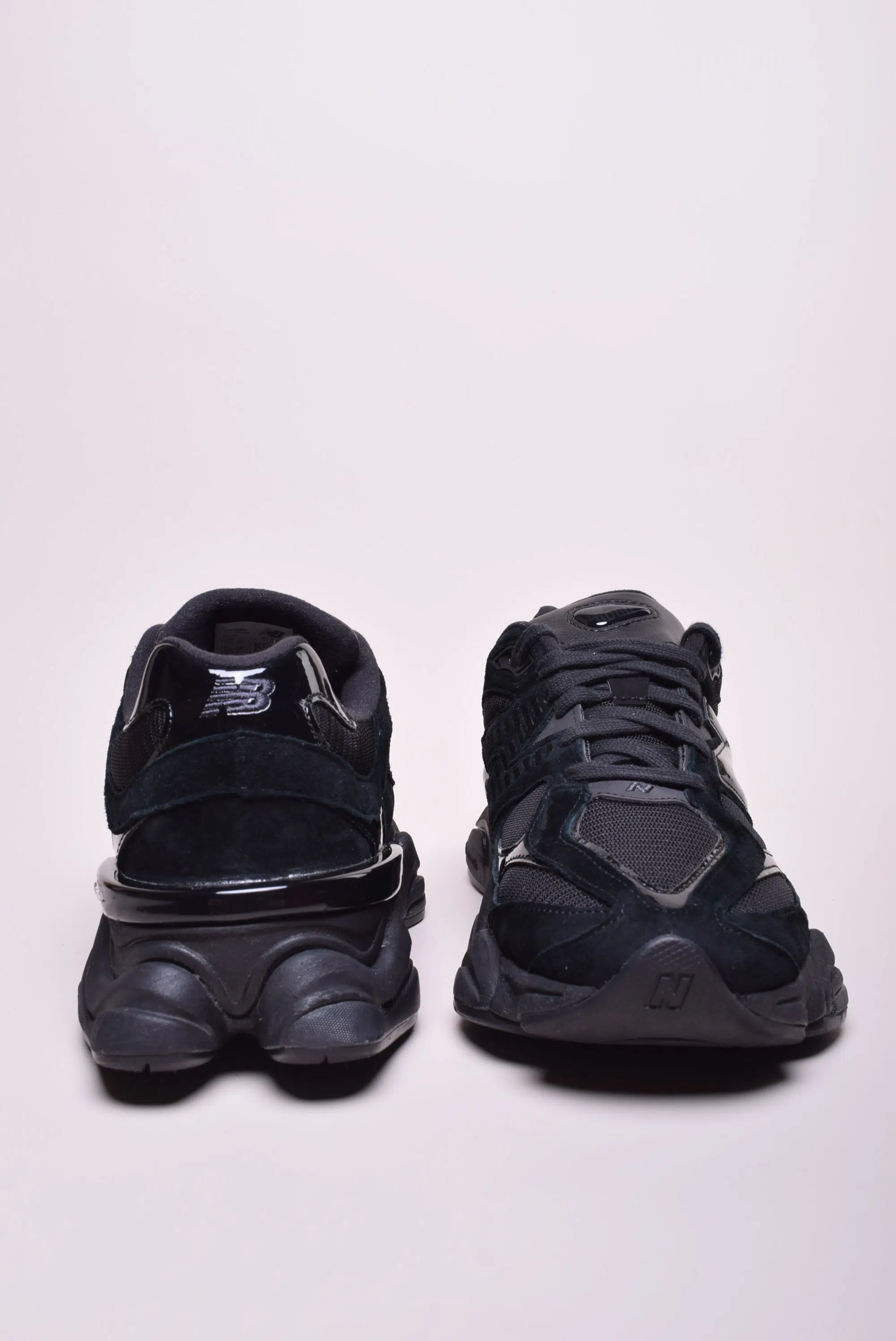 Sneakers barbati 9060 [3]