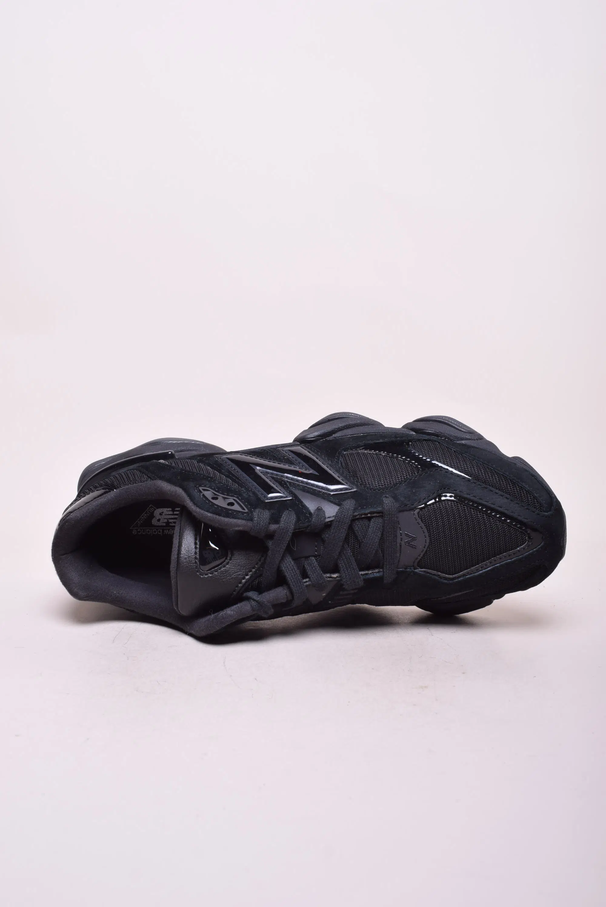 Sneakers barbati 9060 [4]