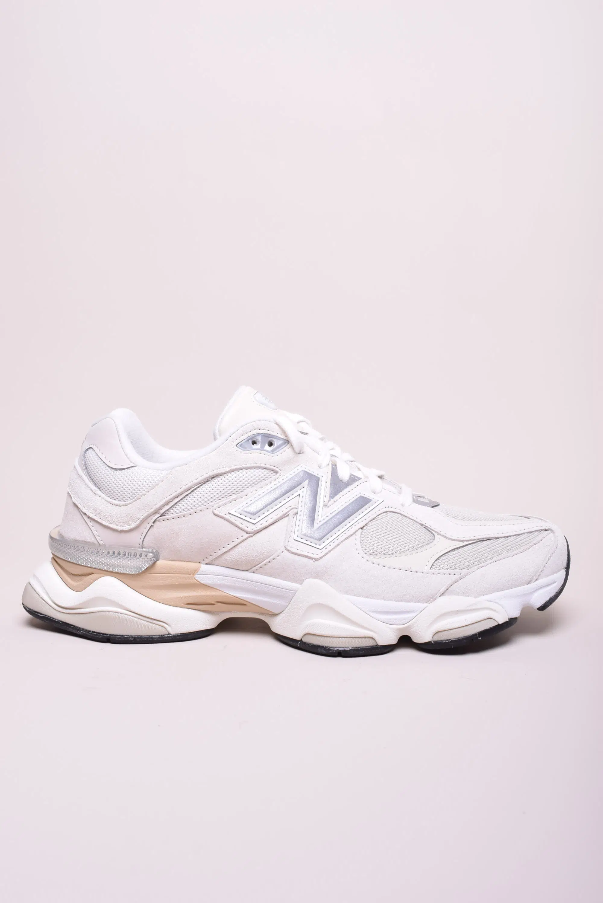 Sneakers barbati 9060