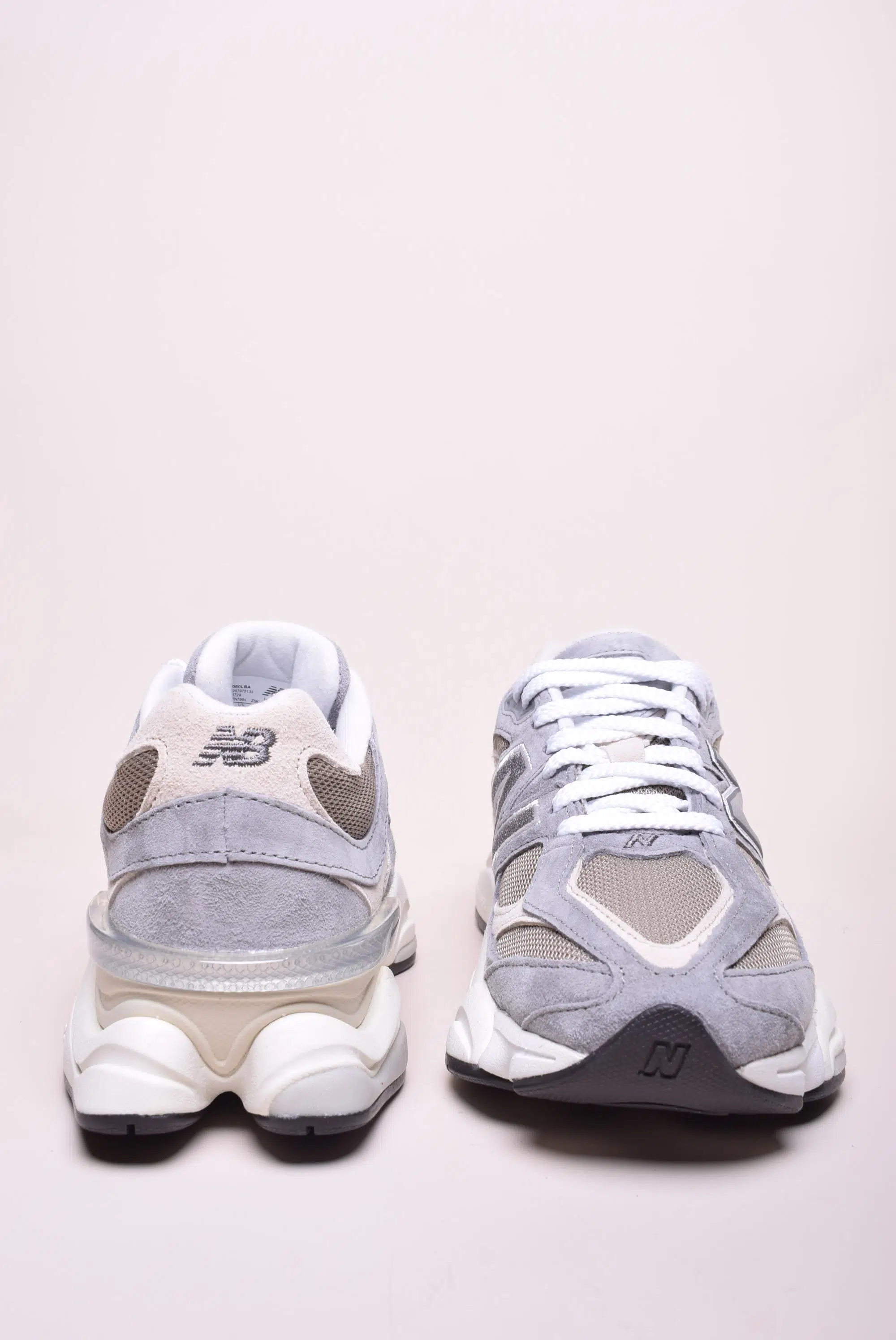 Sneakers barbati 9060 [3]