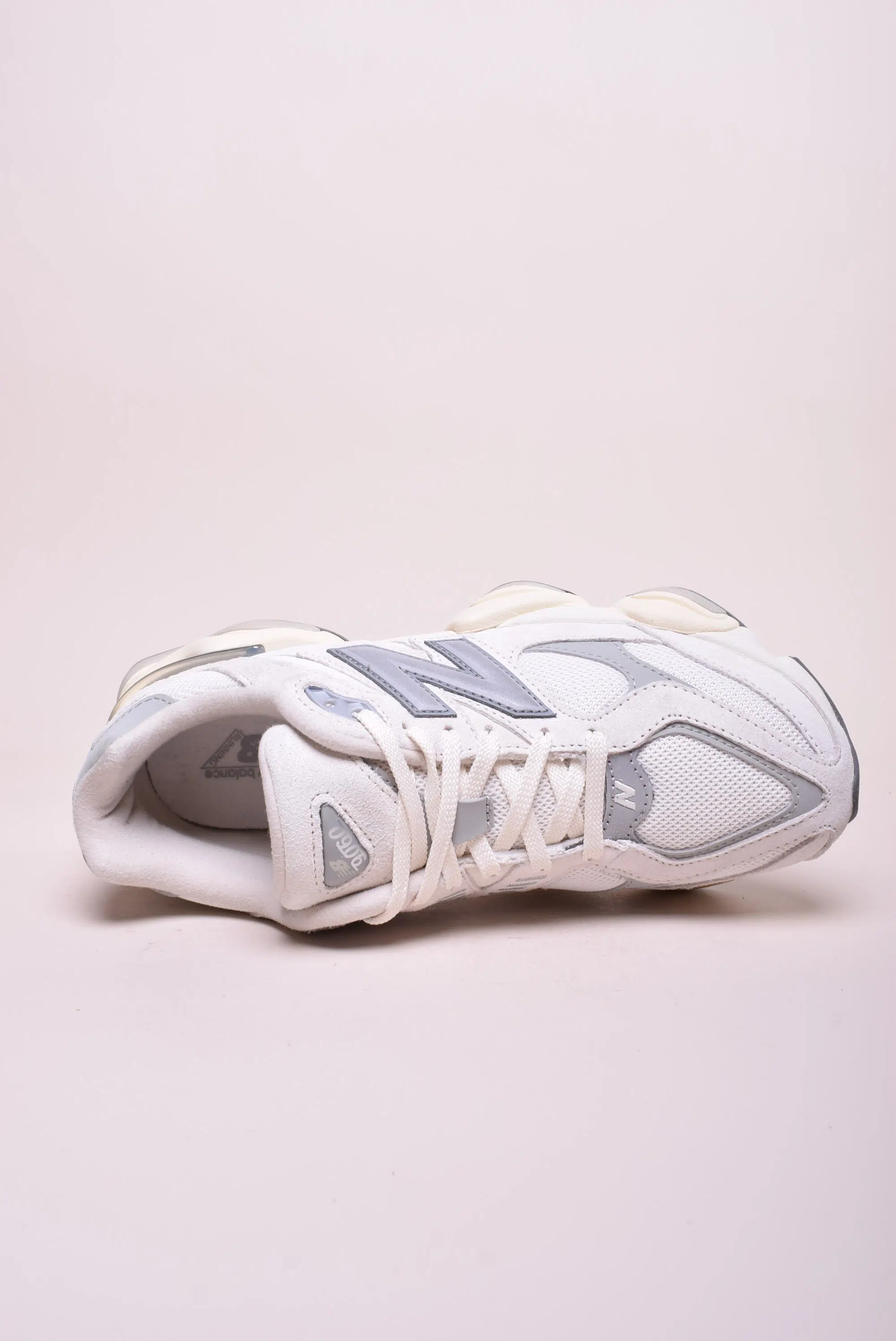 Sneakers barbati 9060 [4]