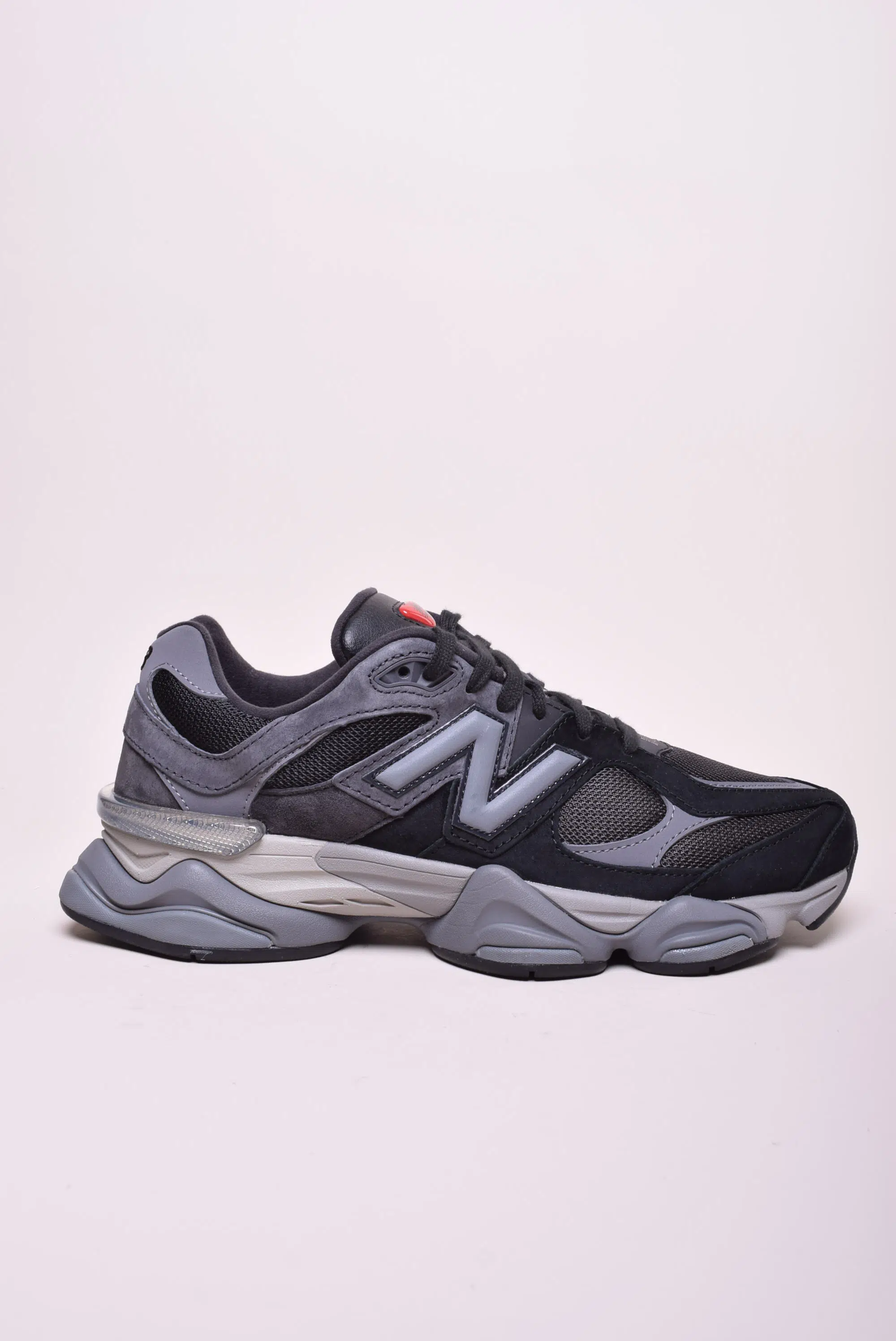 Sneakers barbati 9060