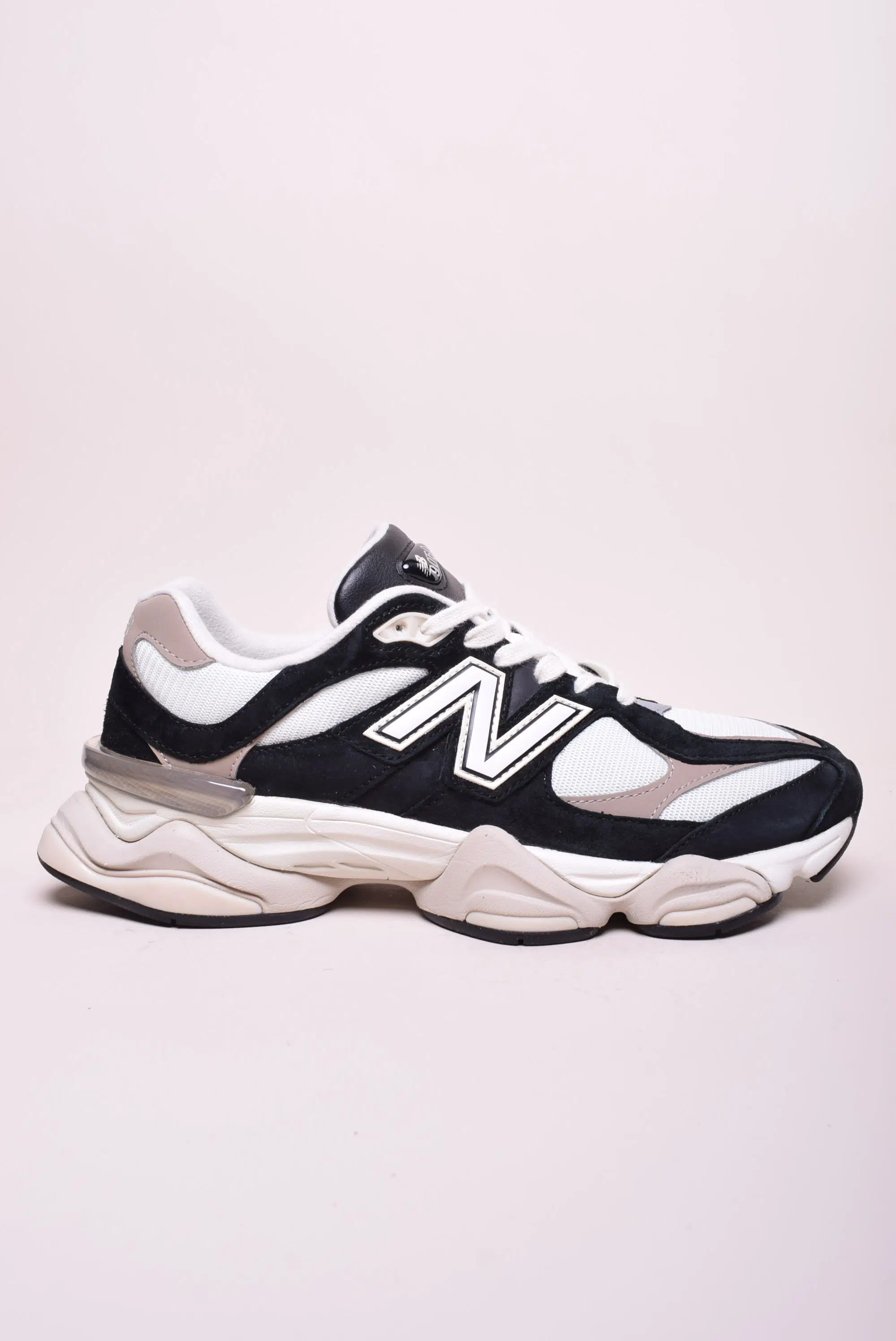 Sneakers barbati 9060 [1]