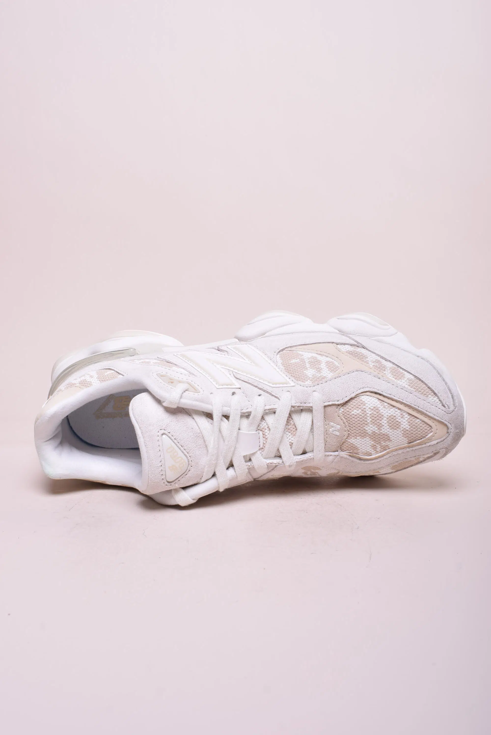 Sneakers barbati 9060 [4]