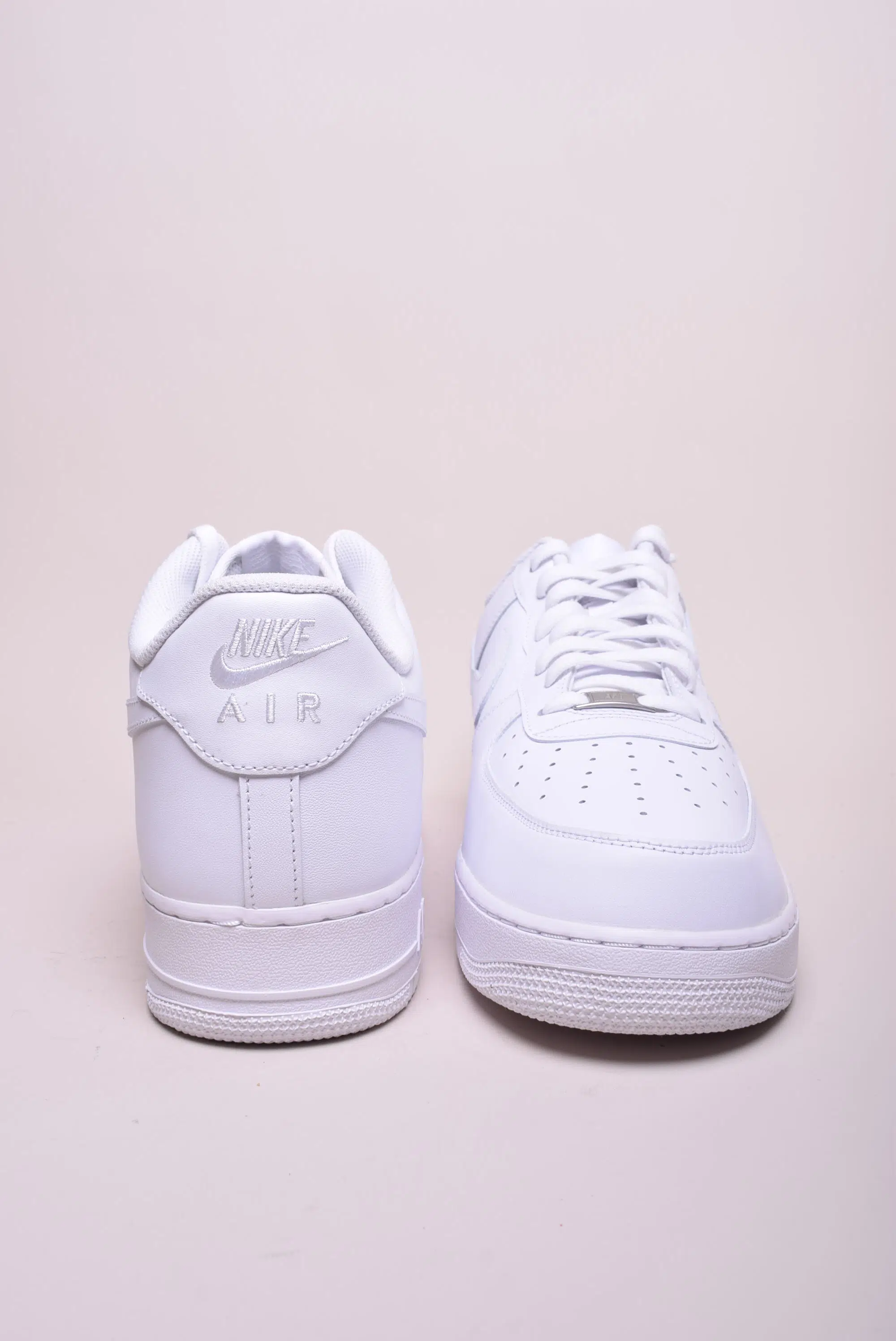 Sneakers barbati Air Force 1 '07 [3]