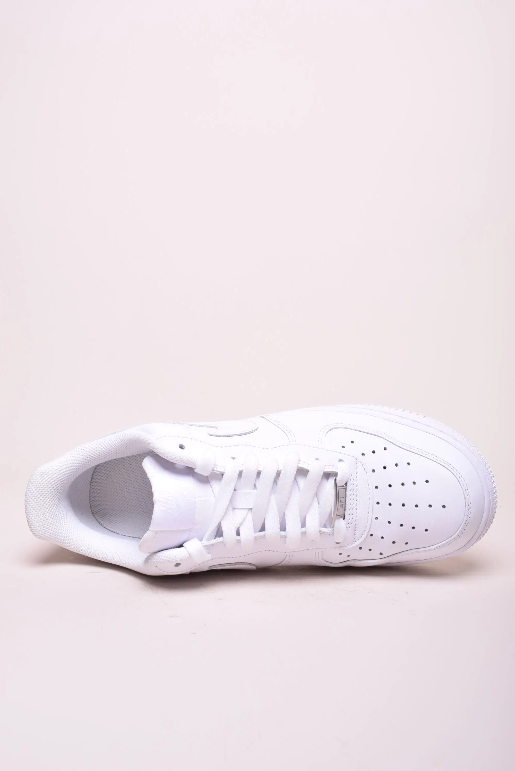 Sneakers barbati Air Force 1 '07 [4]