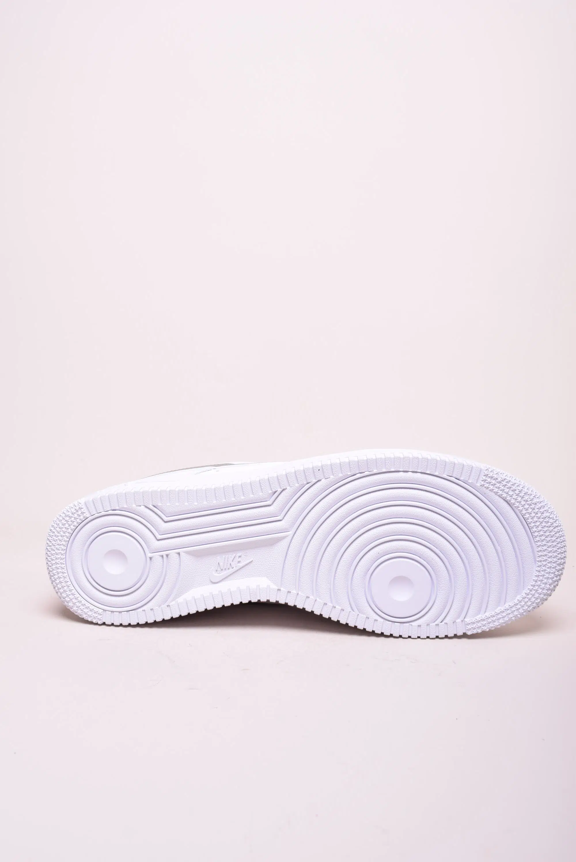 Sneakers barbati Air Force 1 '07 [2]