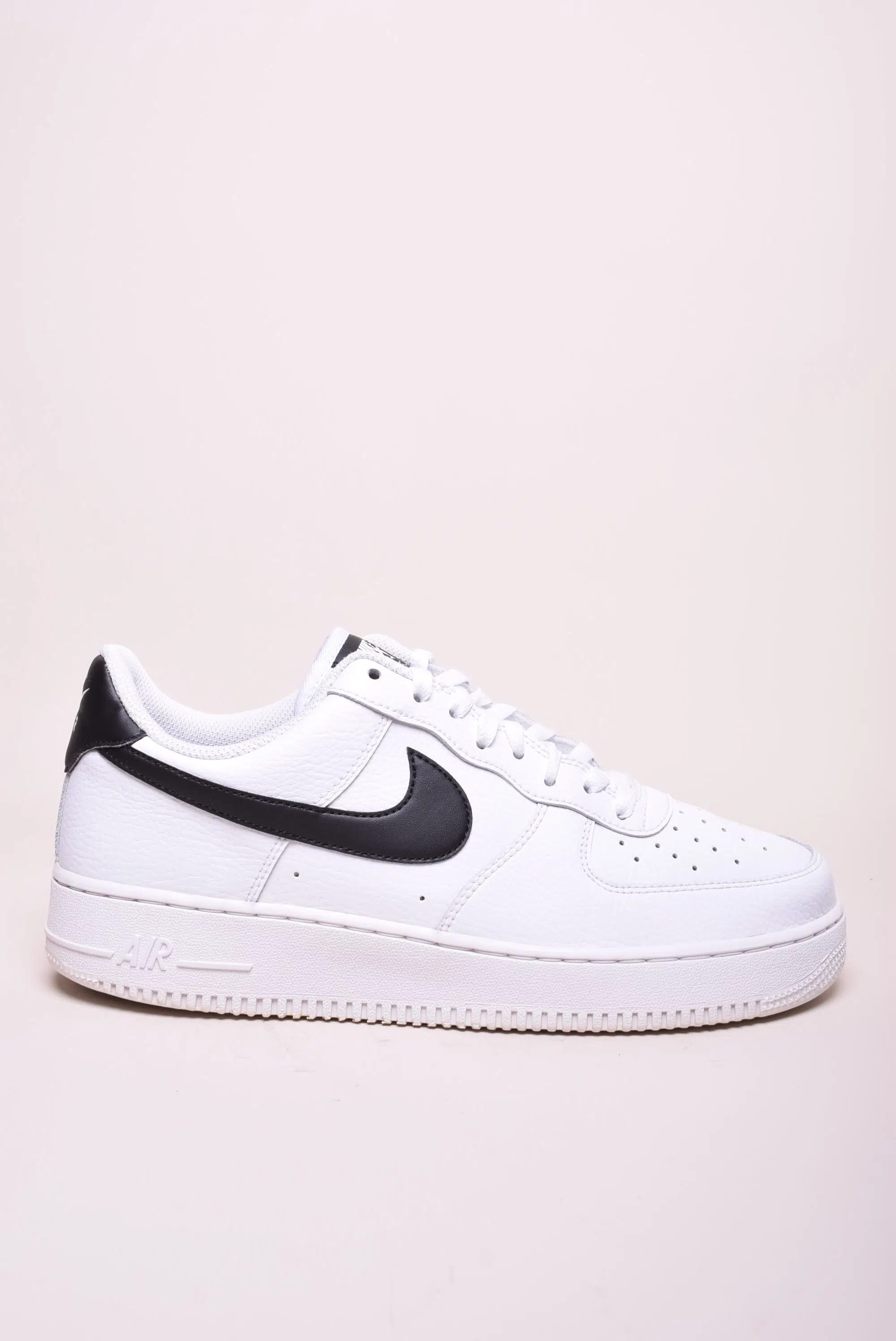 Adidasi barbati Air Force 1  07