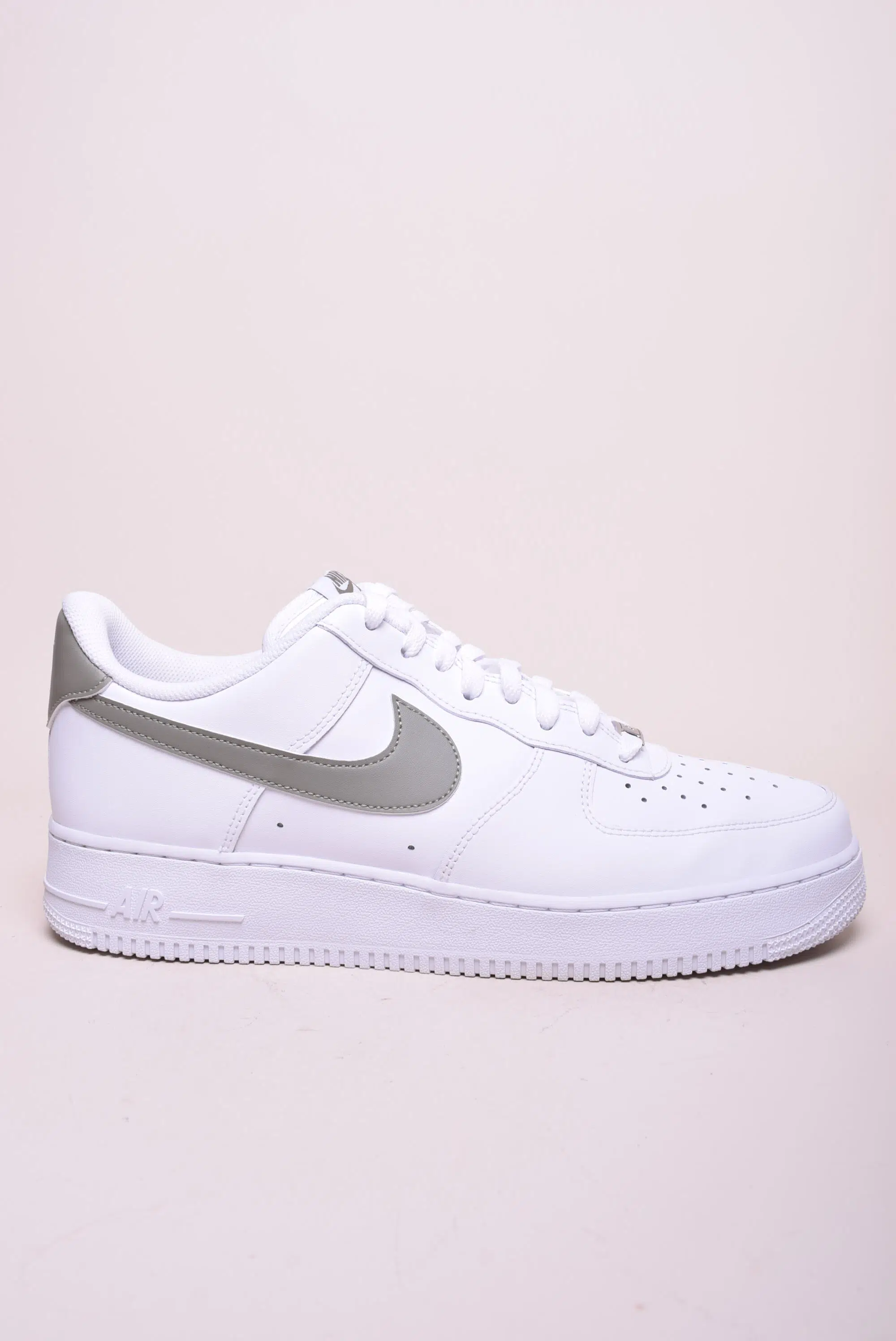 Sneakers barbati Air Force 1