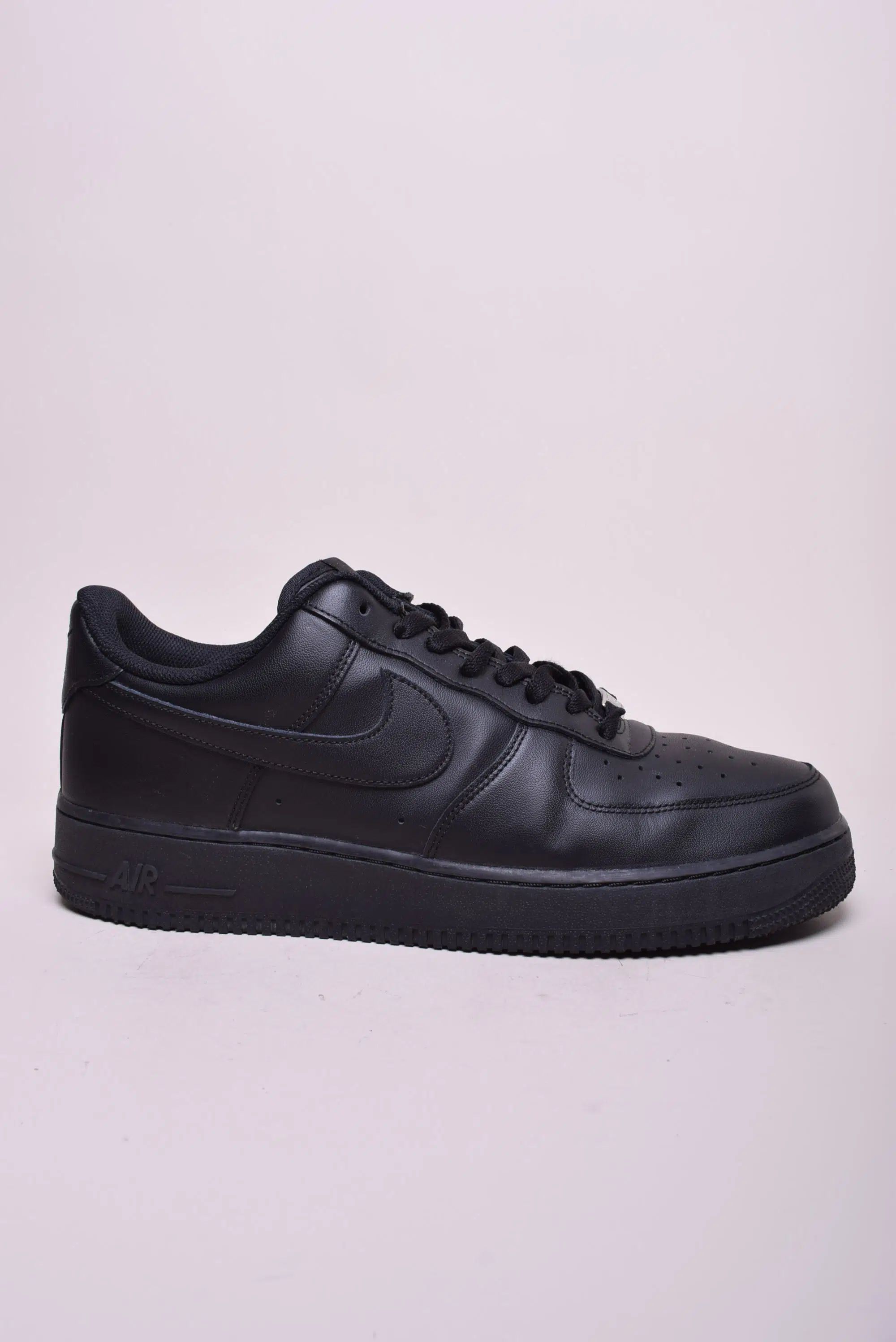 Adidasi barbati Air Force 1