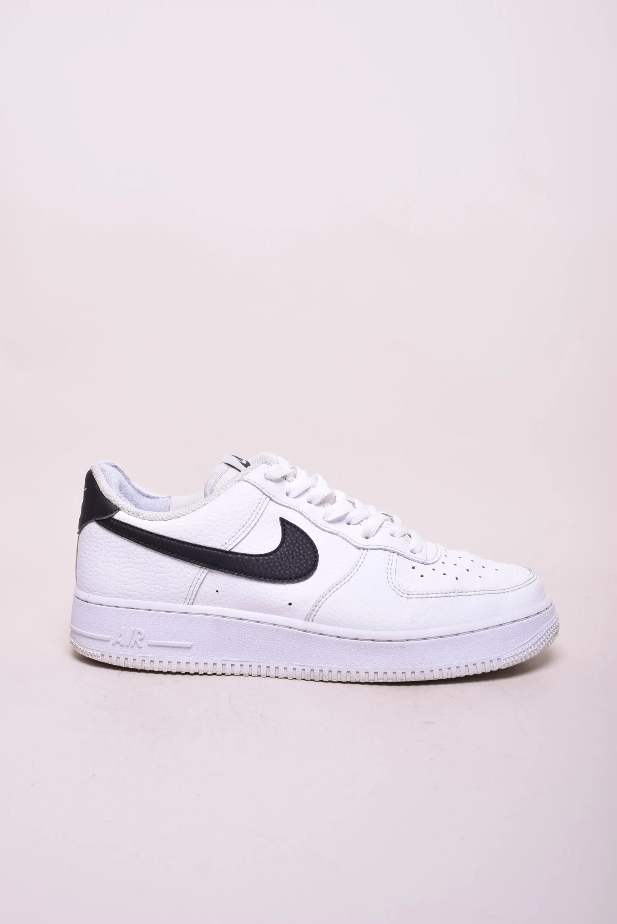 Adidasi barbati Air Force 1