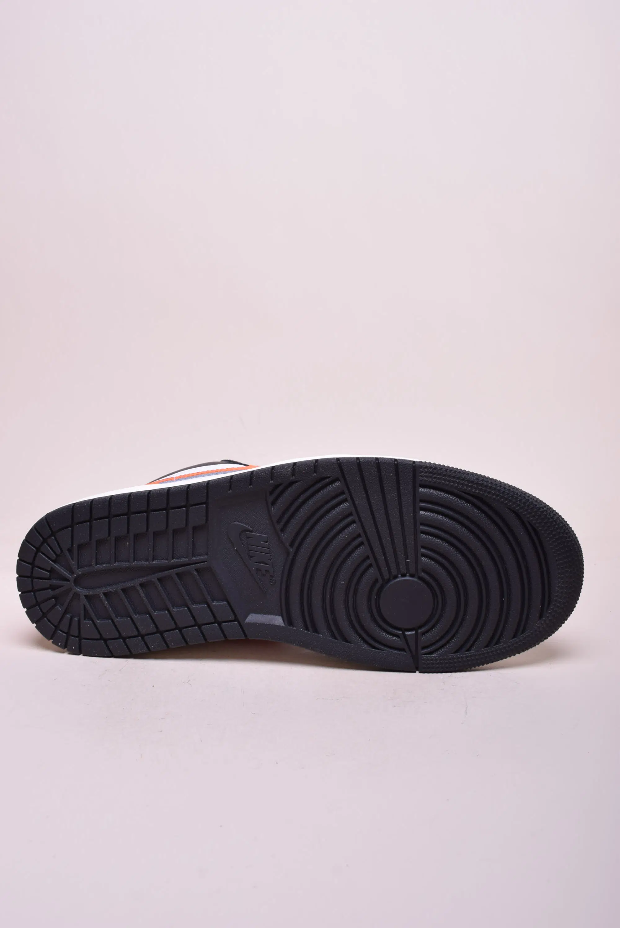 Sneakers barbati Air Jordan 1 Low [2]