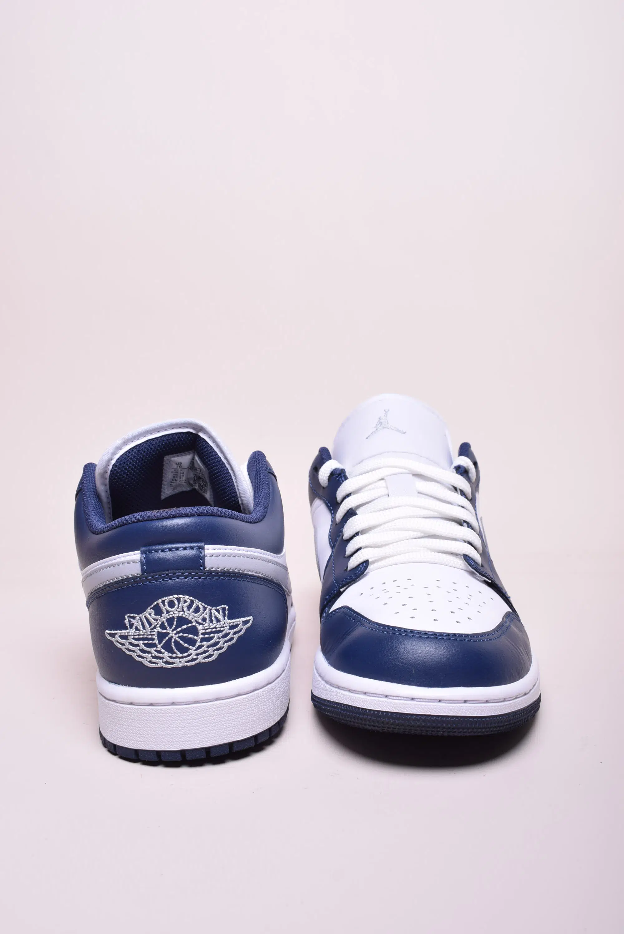 Sneakers barbati Air Jordan 1 Low [3]