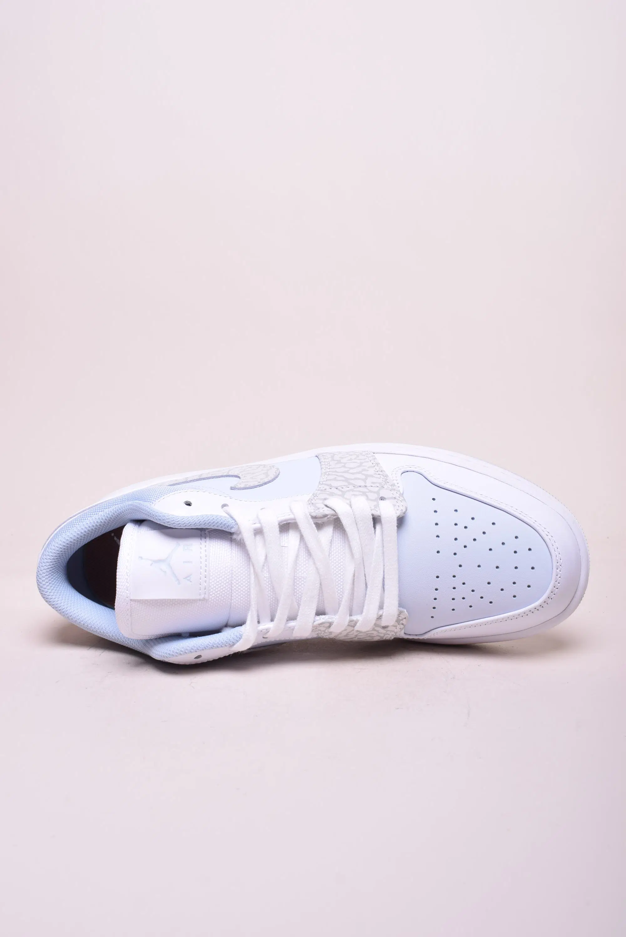 Sneakers barbati Air Jordan 1 Low [4]