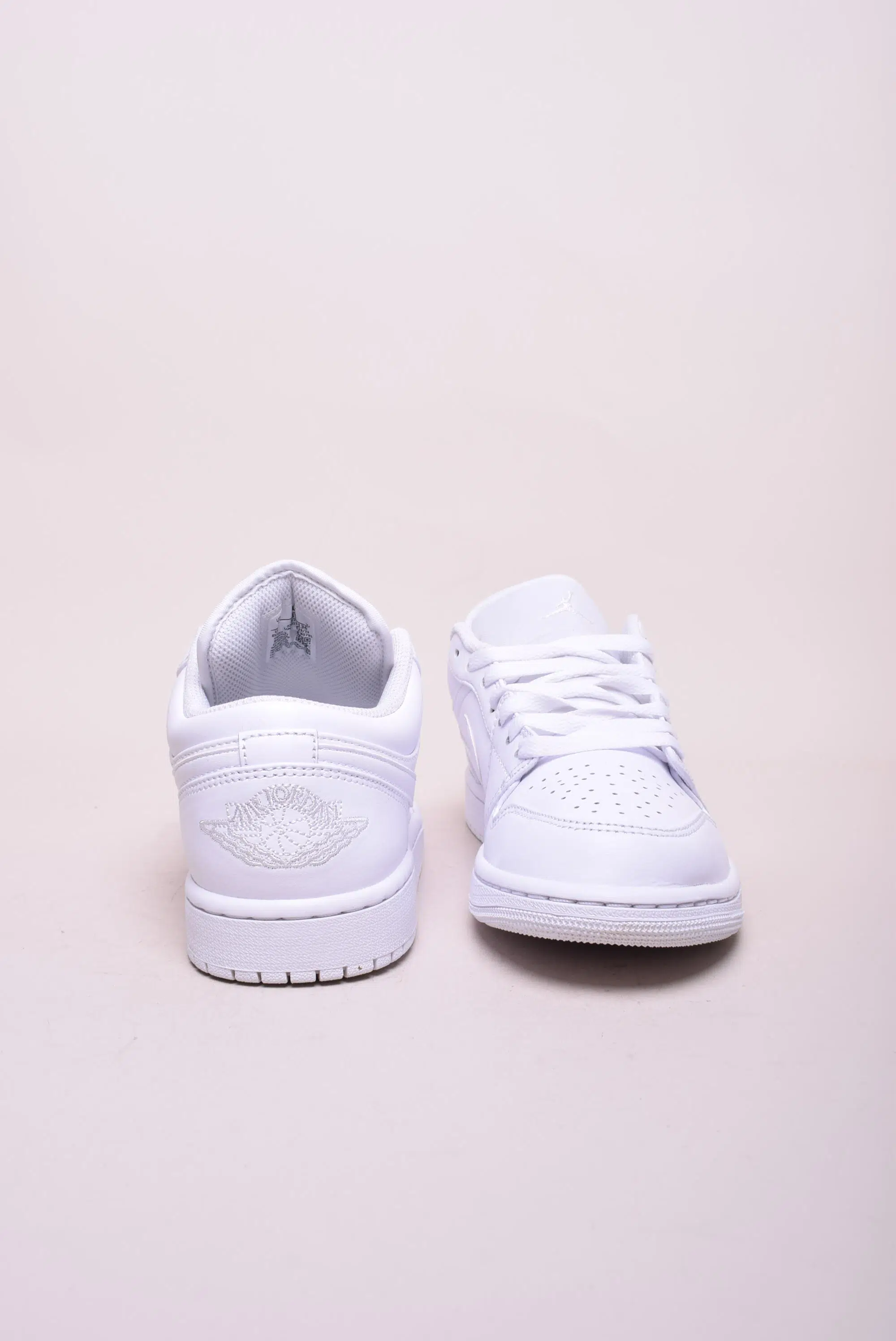 Sneakers barbati Air Jordan 1 Low [3]