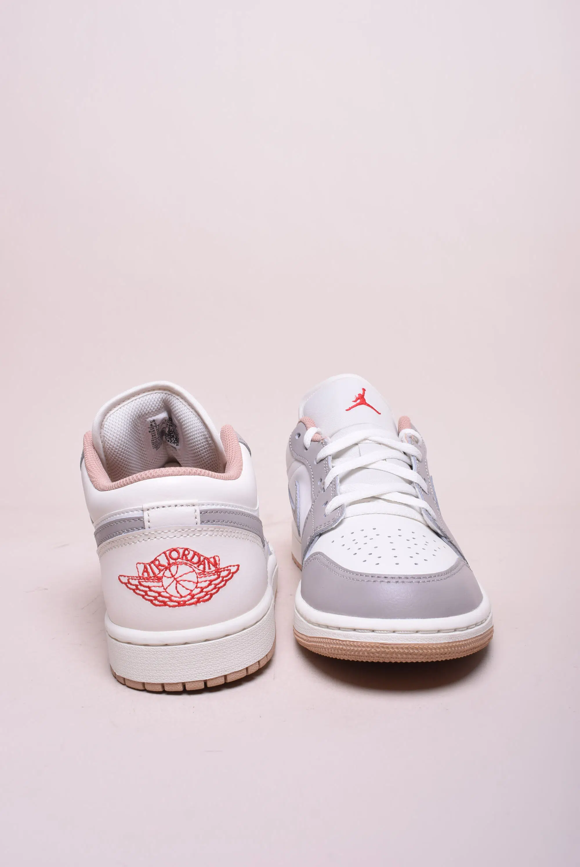 Sneakers barbati Air Jordan 1 Low [3]