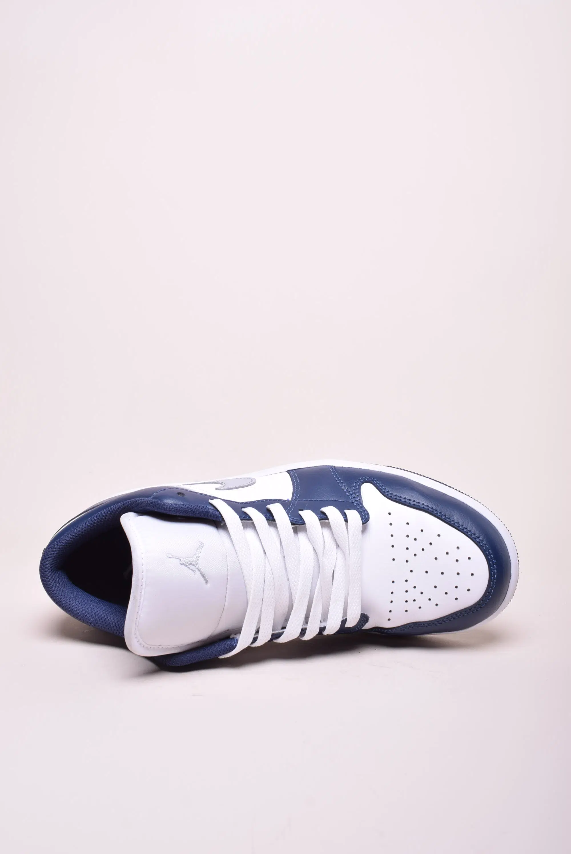 Sneakers barbati Air Jordan 1 Low [4]