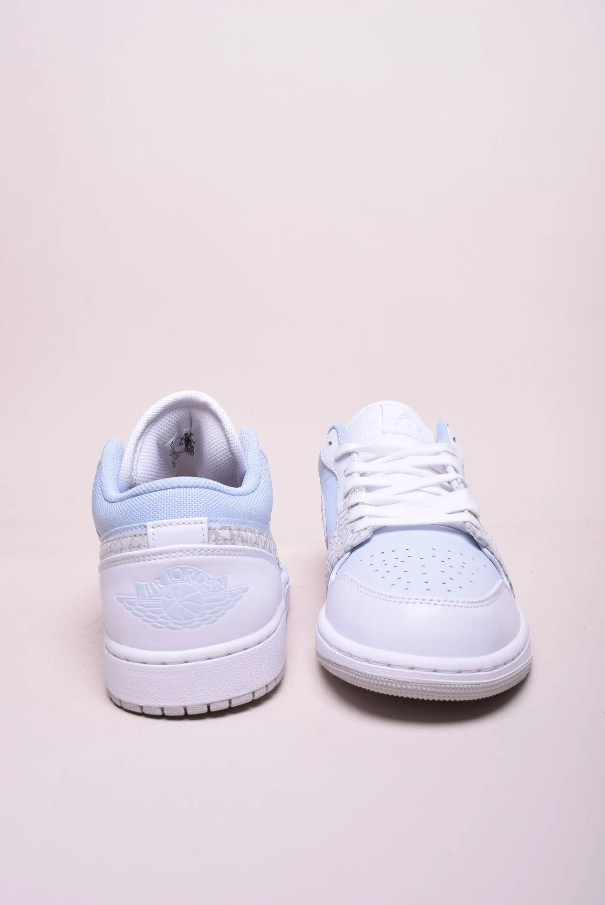 Sneakers barbati Air Jordan 1 Low [3]