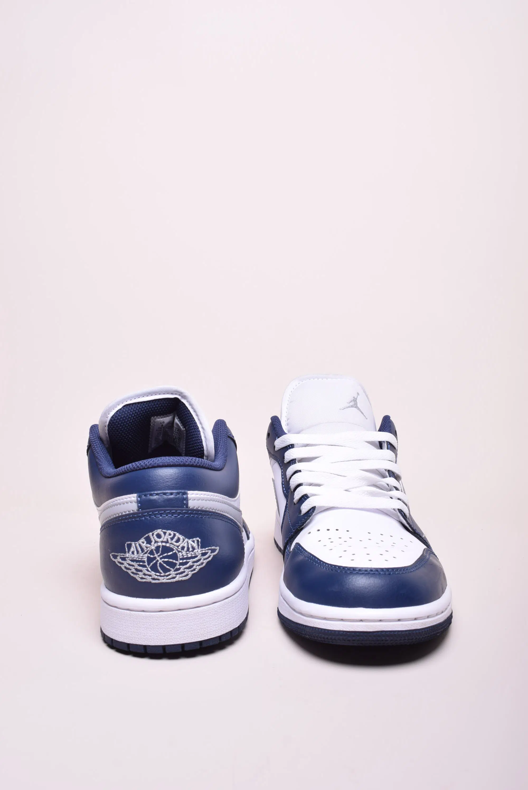 Sneakers barbati Air Jordan 1 Low [3]
