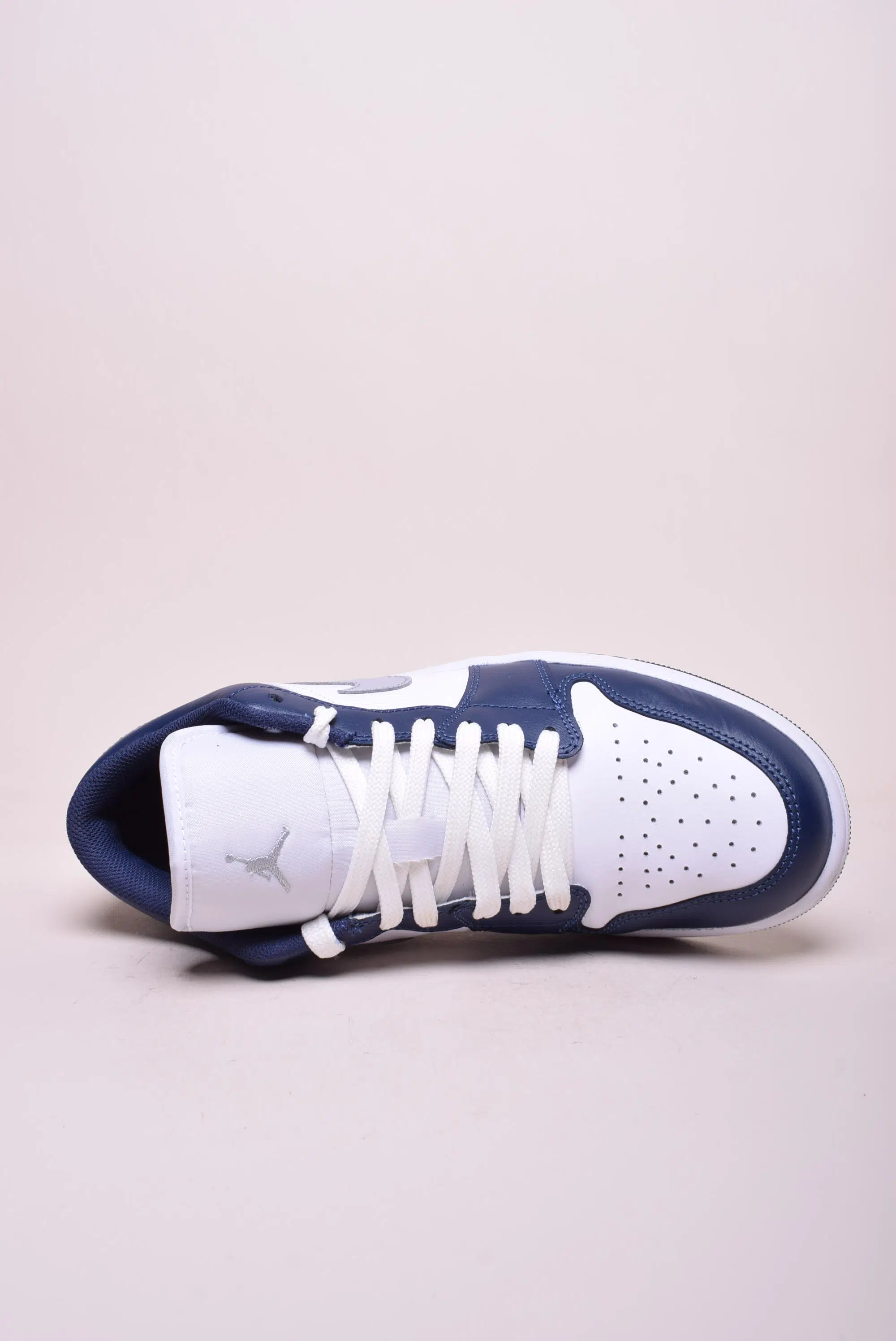 Sneakers barbati Air Jordan 1 Low [4]