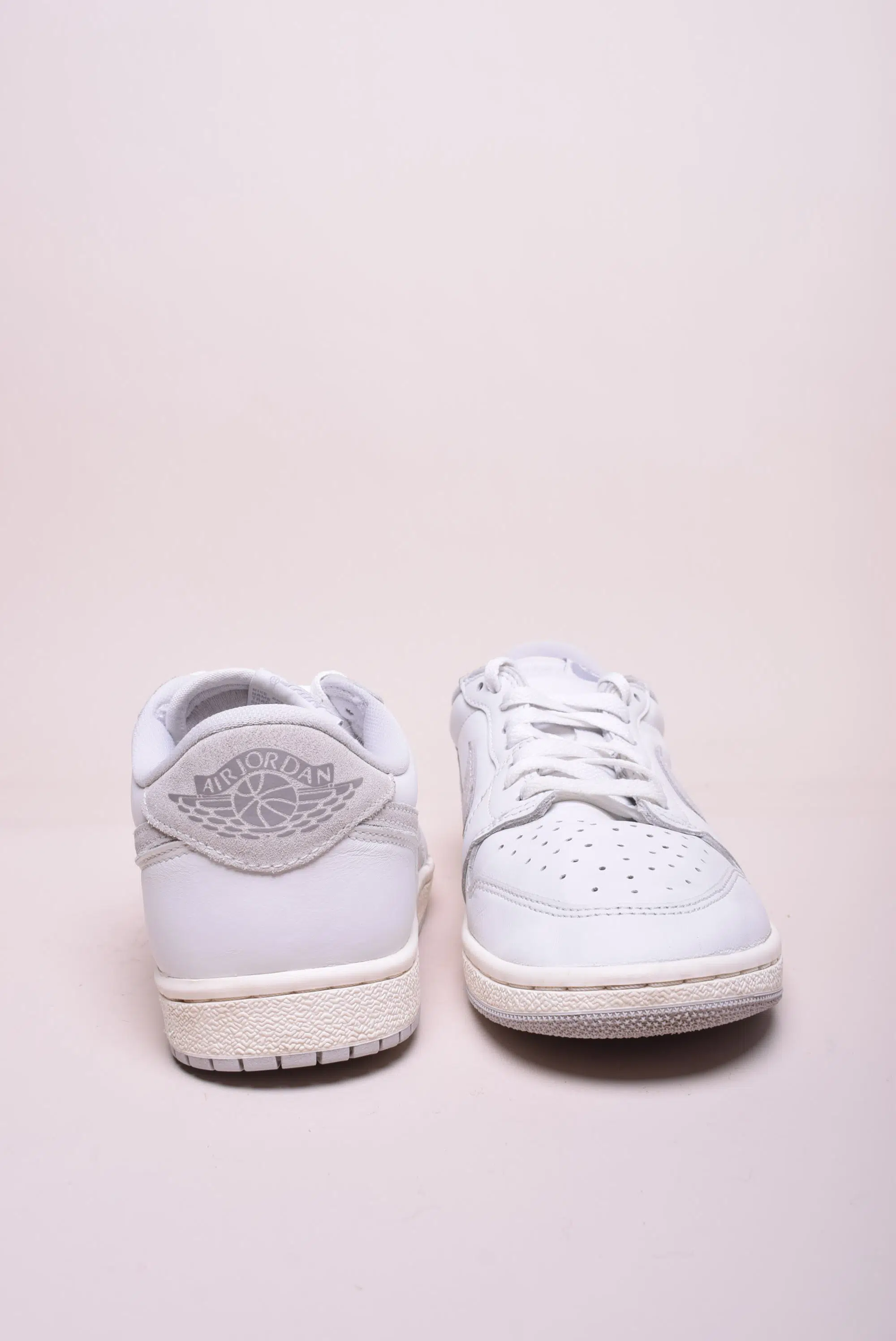 Sneakers barbati Air Jordan 1 Low [3]
