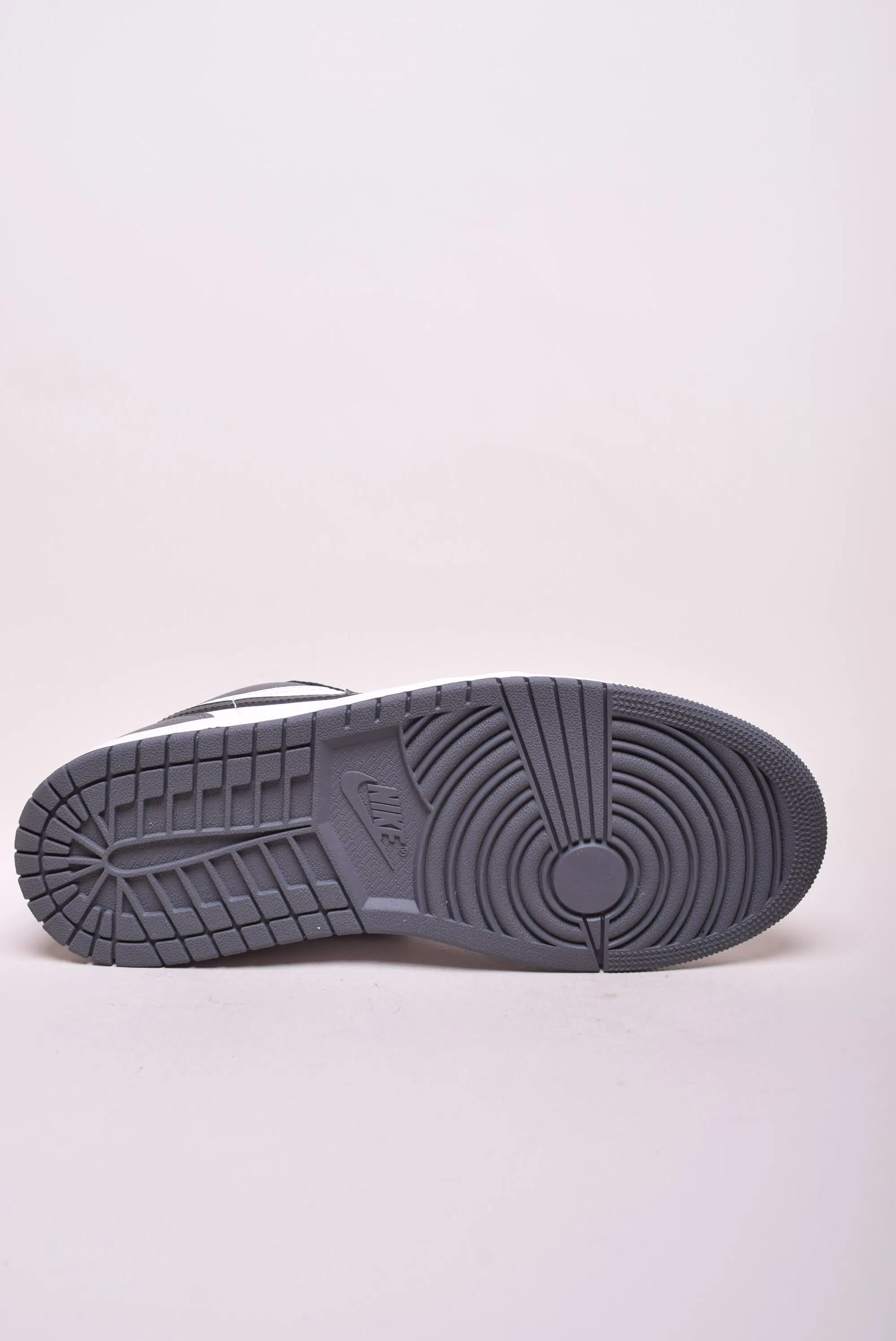 Sneakers barbati Air Jordan 1 Low White/Black-Iron Grey [2]