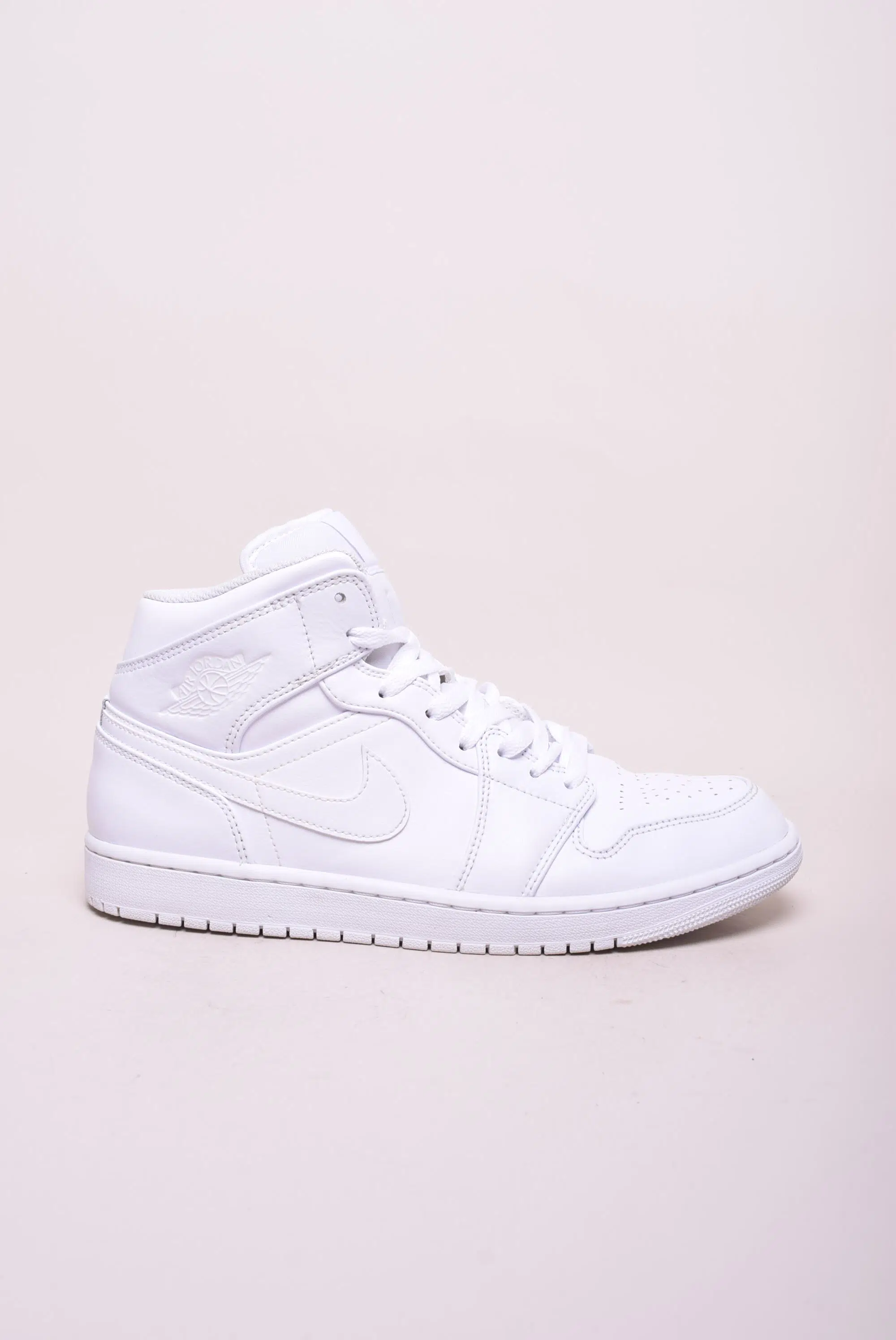 Adidasi barbati Air Jordan 1 Mid
