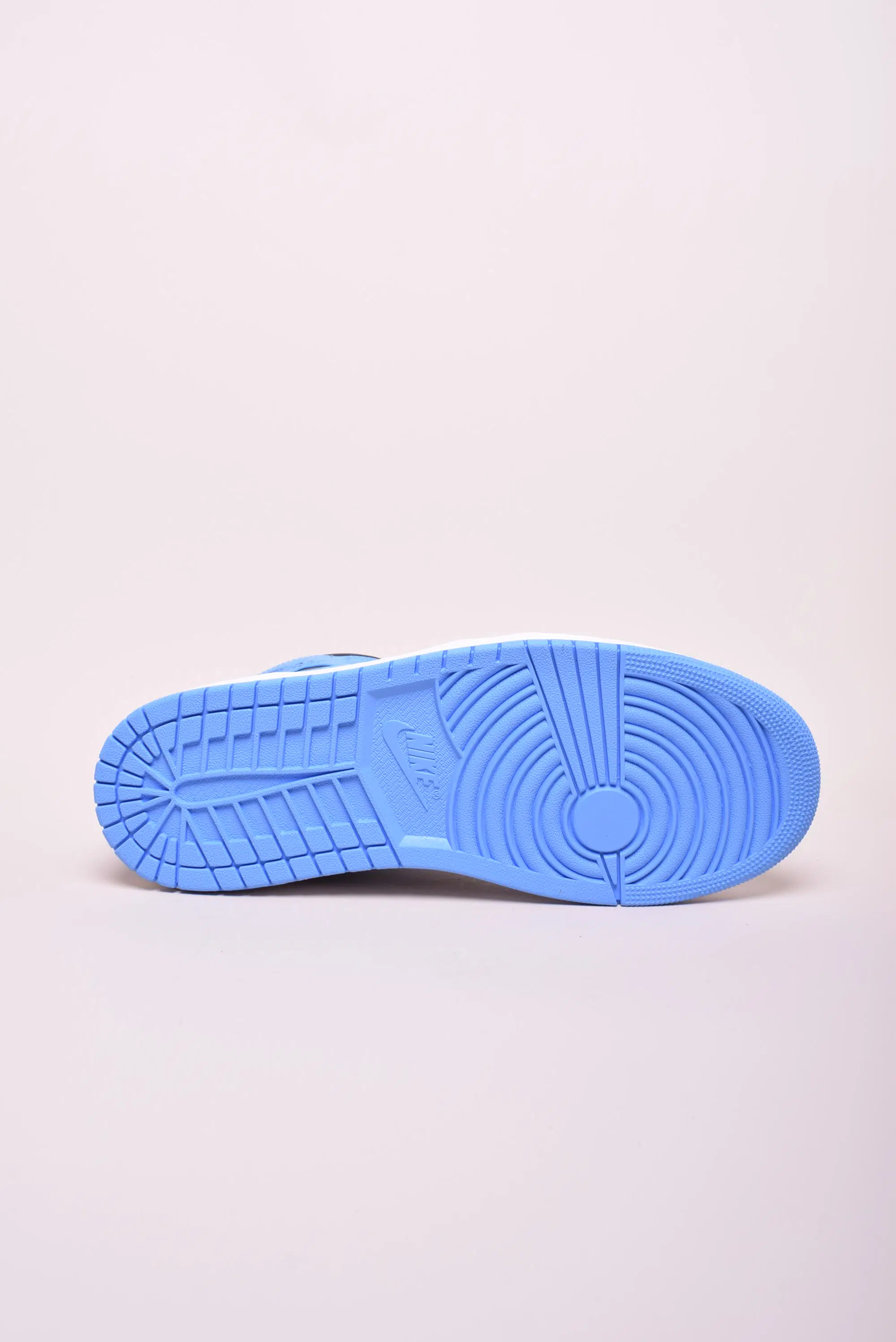 Sneakers barbati Air Jordan 1 Mid "University Blue" [2]