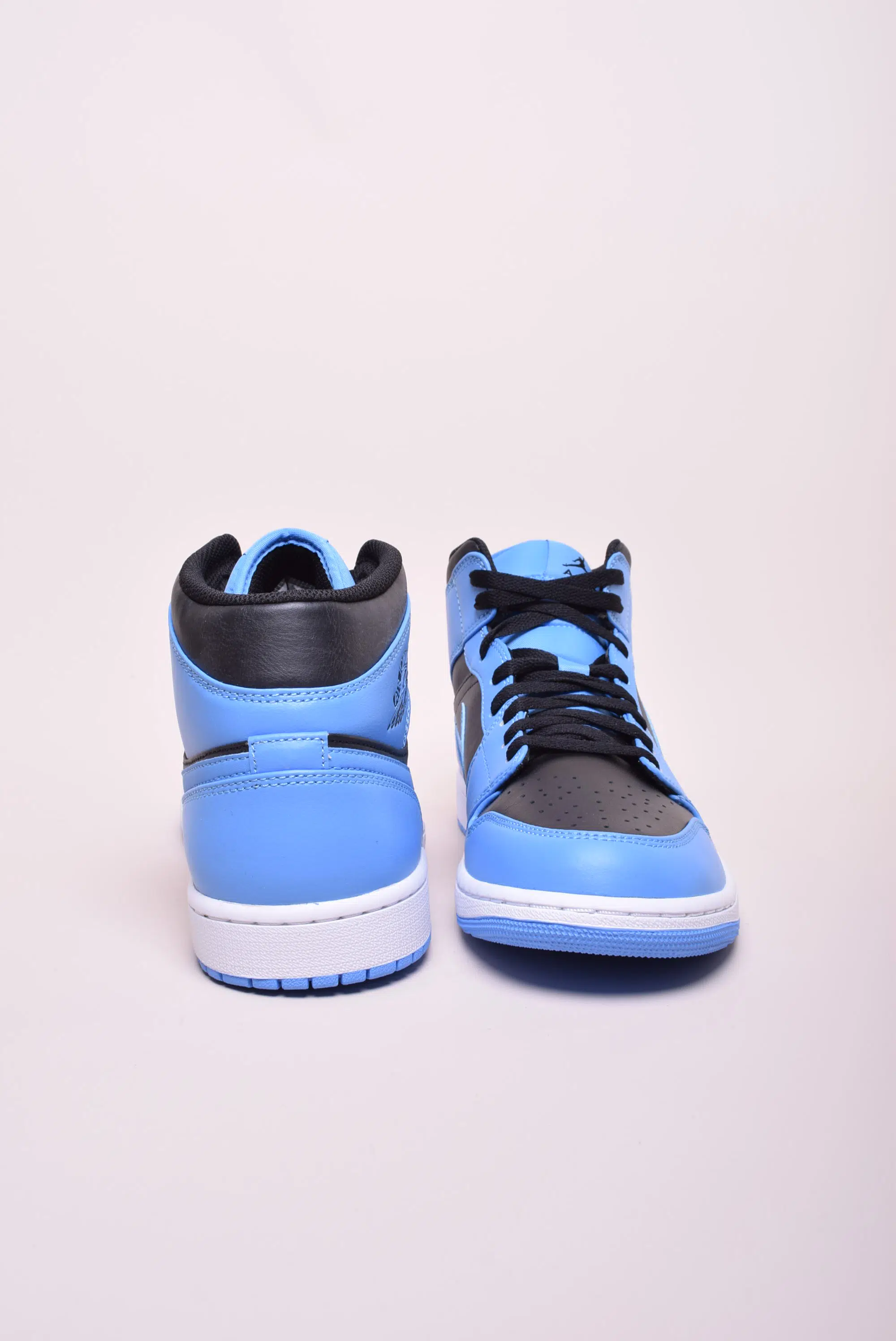 Sneakers barbati Air Jordan 1 Mid "University Blue" [3]