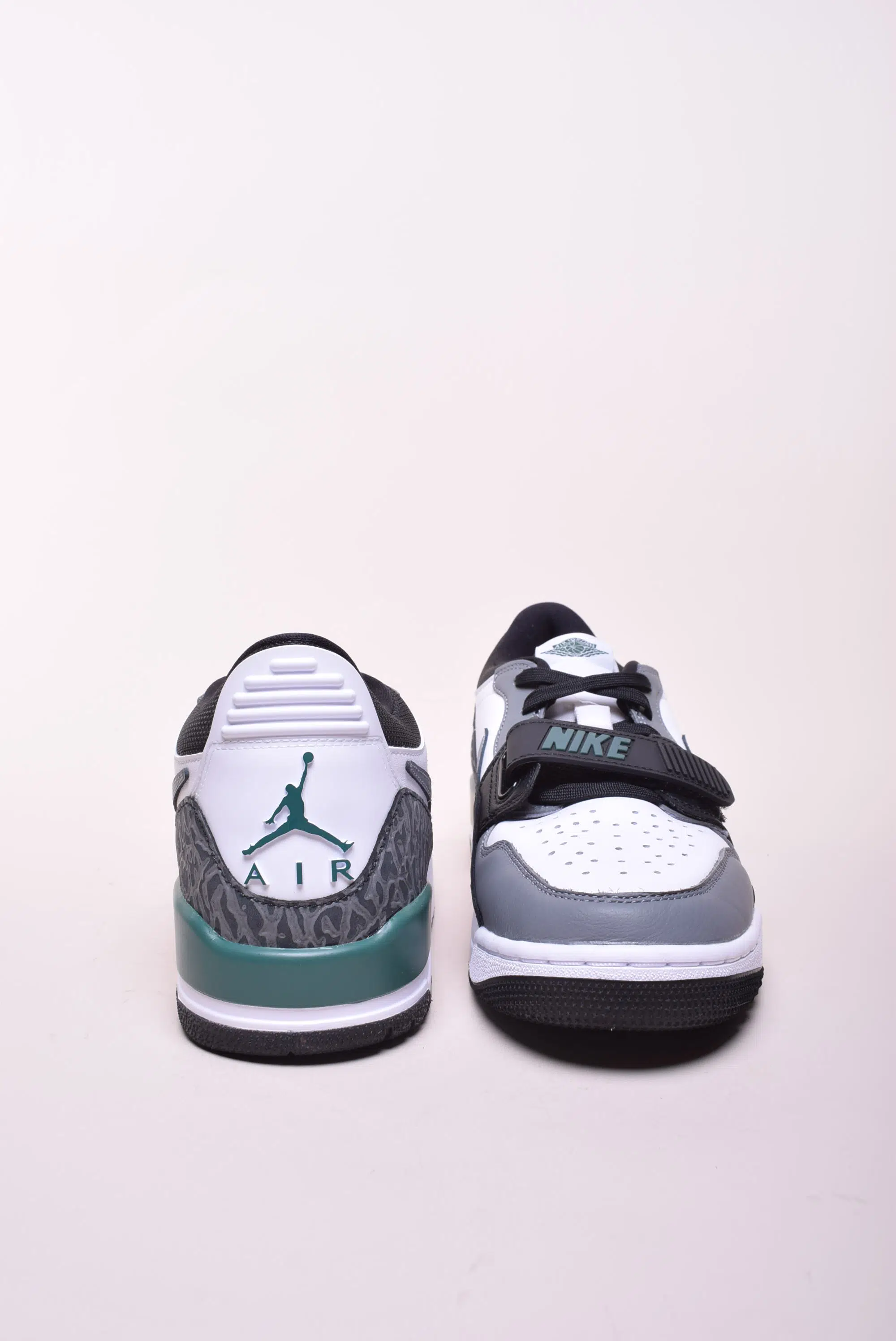 Sneakers barbati Air Jordan Legacy 312 [3]