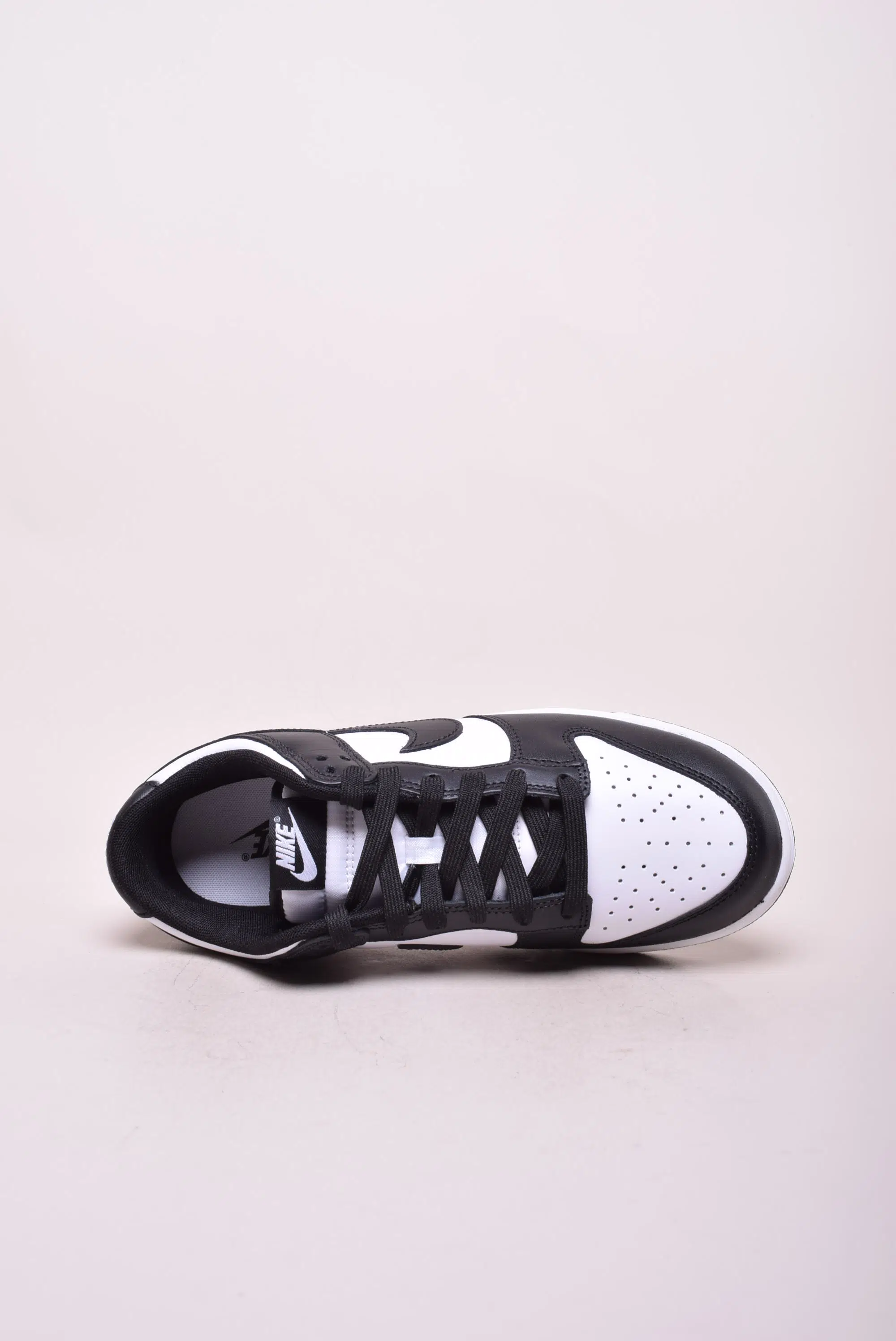 Sneakers barbati Dunk Low [4]