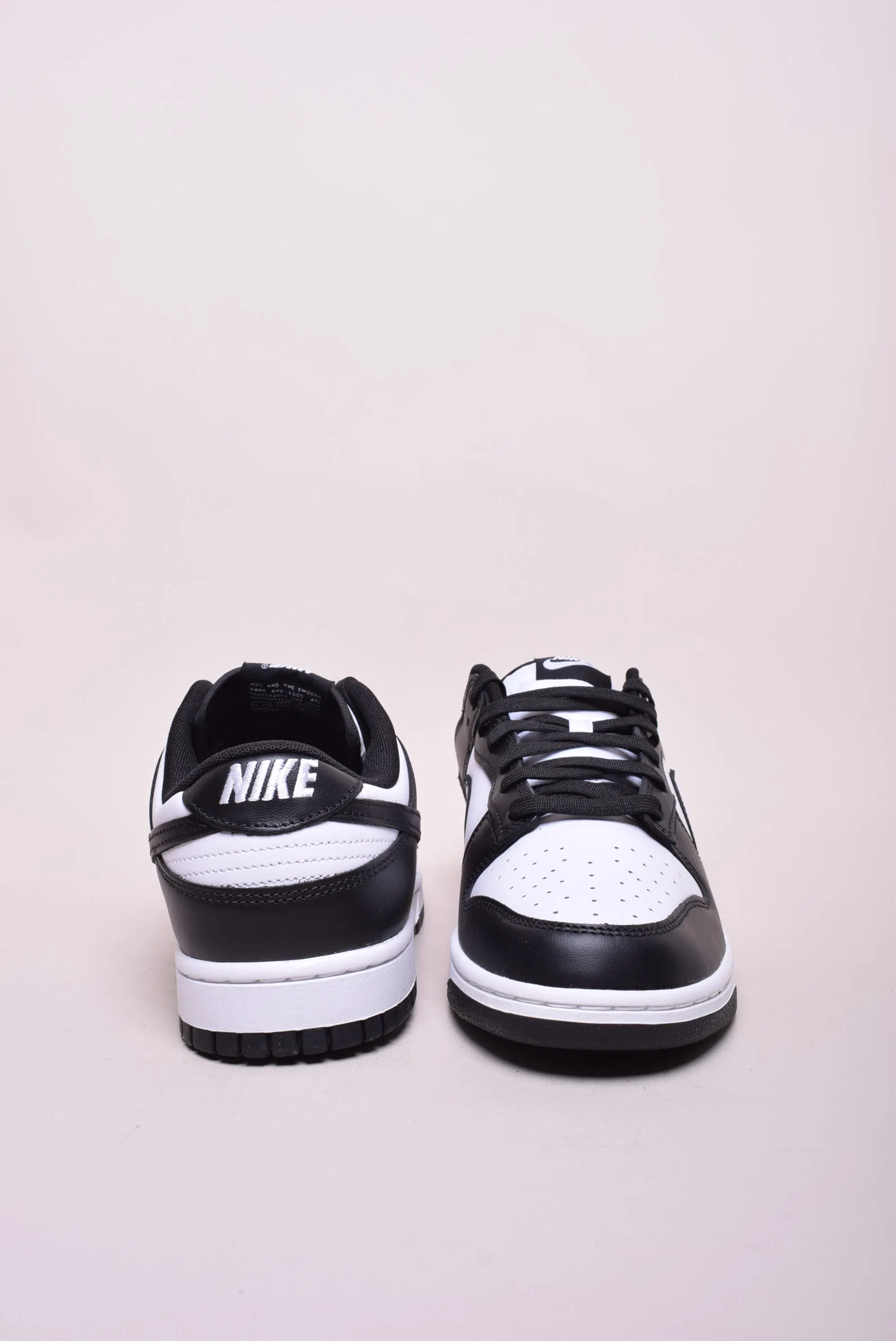 Sneakers barbati Dunk Low [3]