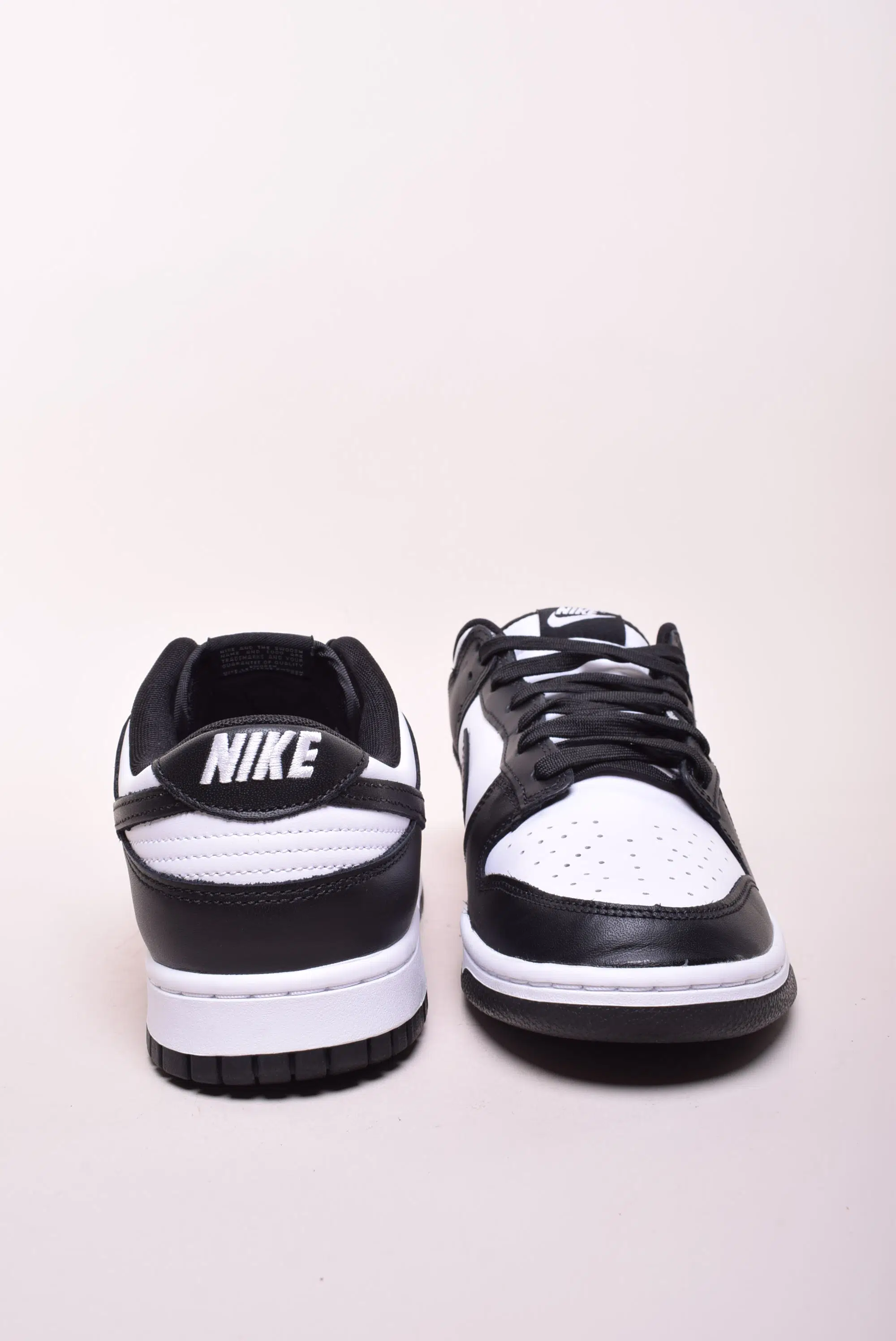 Sneakers barbati Dunk Low [3]