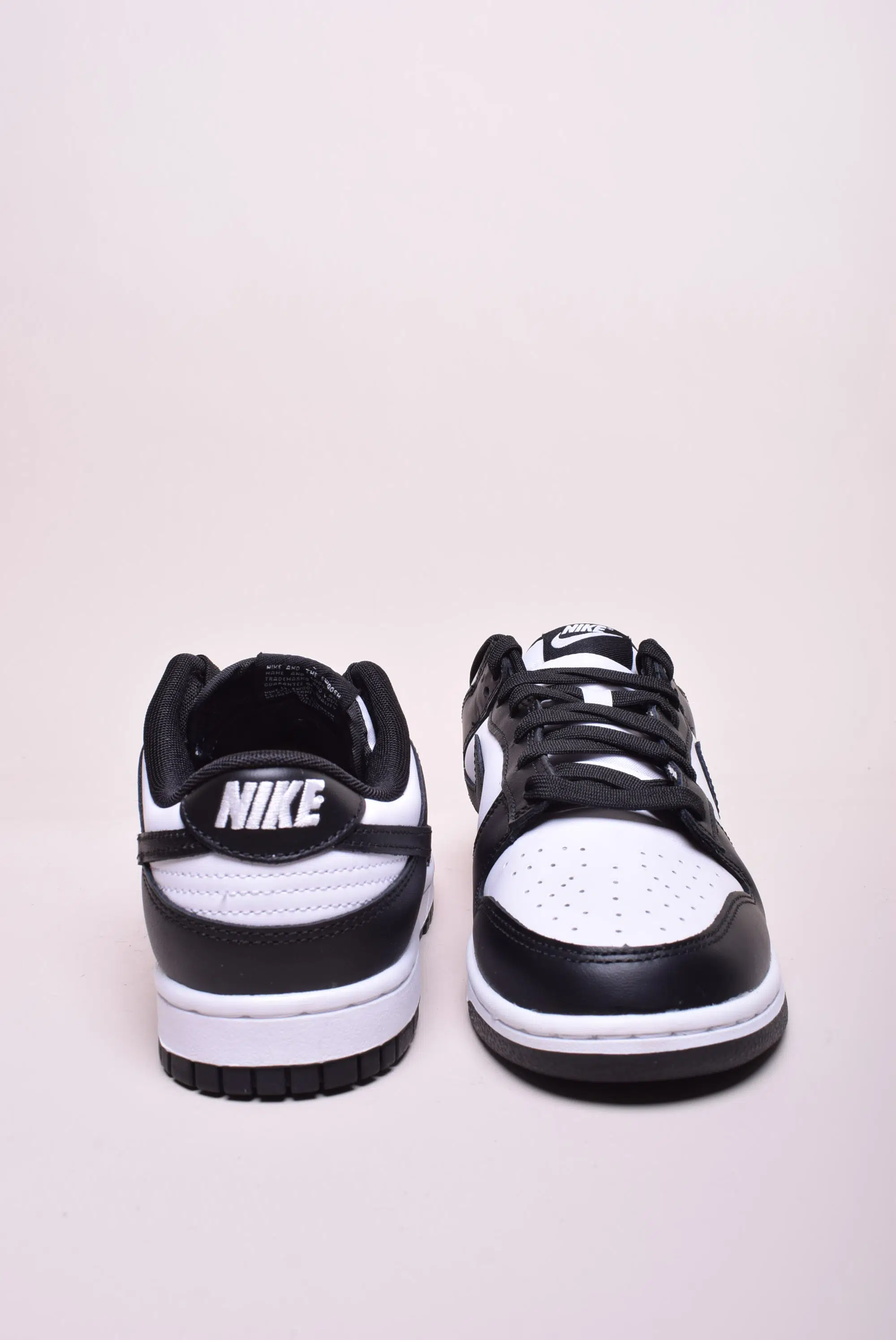 Sneakers barbati Dunk Low [3]