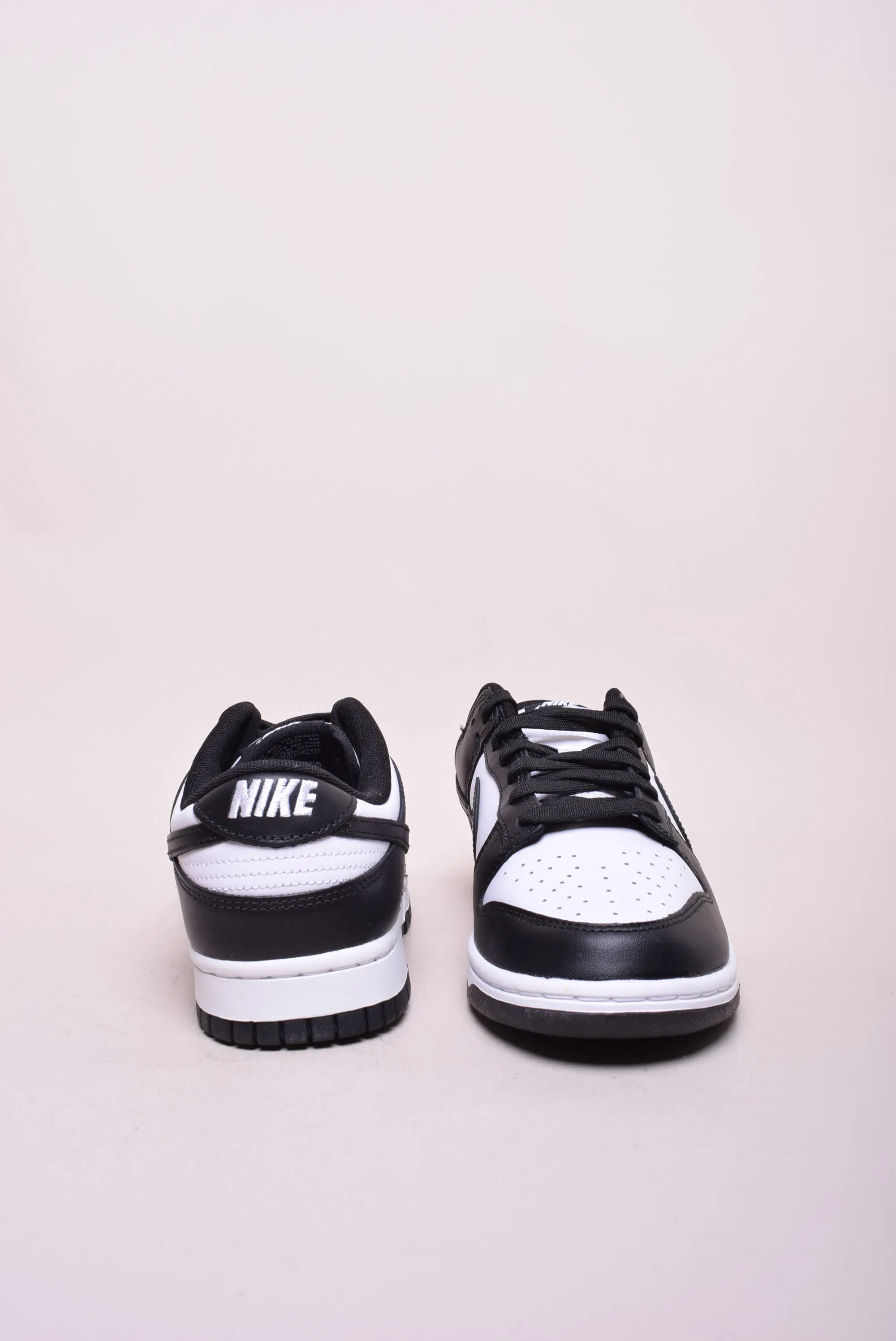 Sneakers barbati Dunk Low [3]