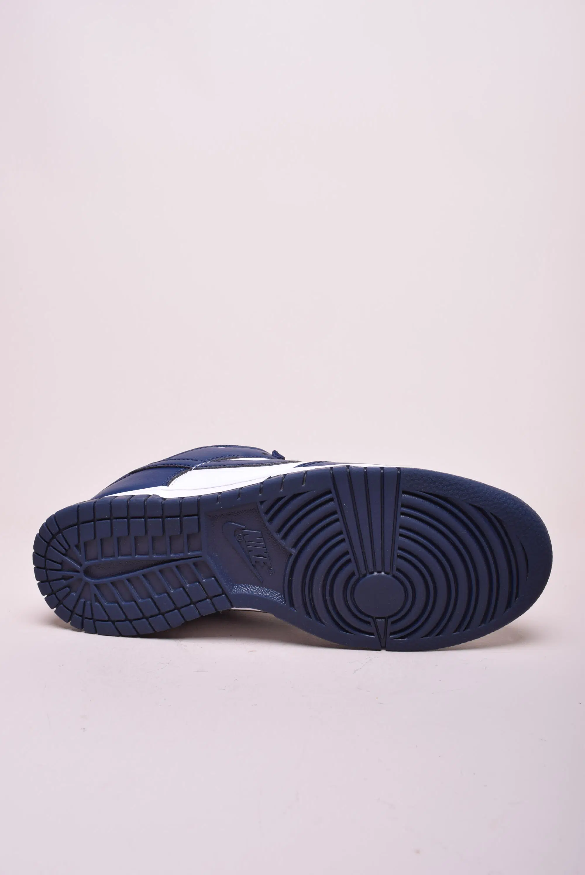 Sneakers barbati Dunk Low [2]