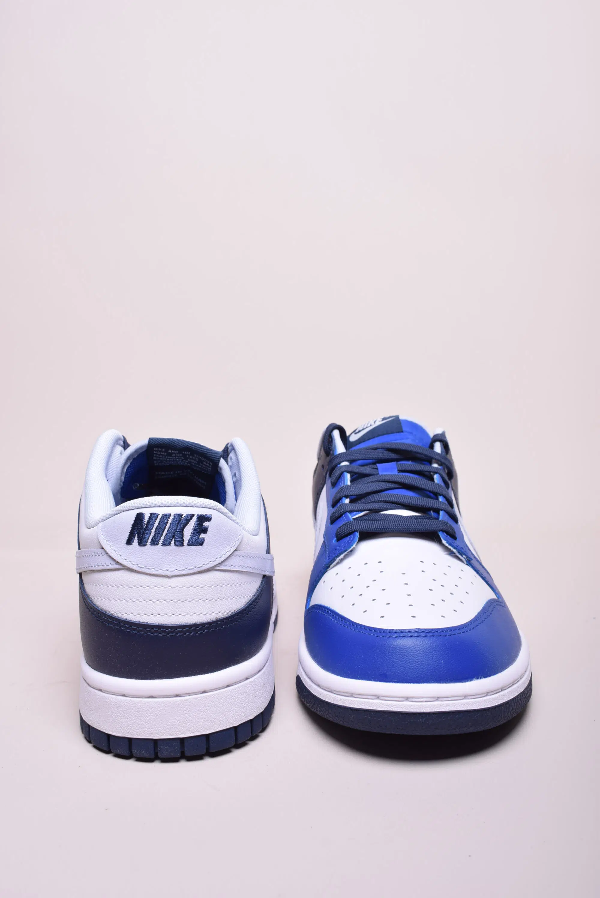 Sneakers barbati Dunk Low [3]