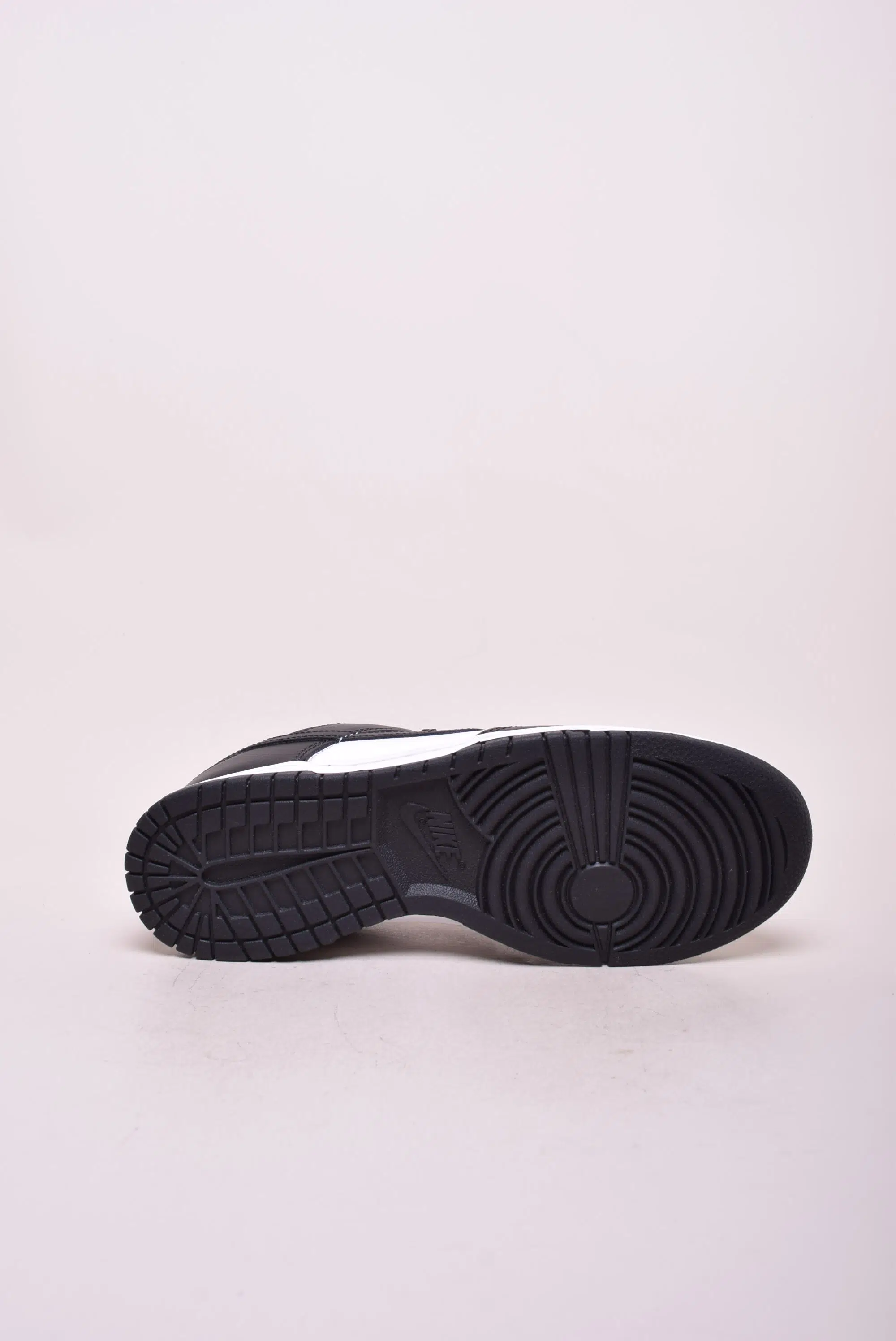 Sneakers barbati Dunk Low [2]