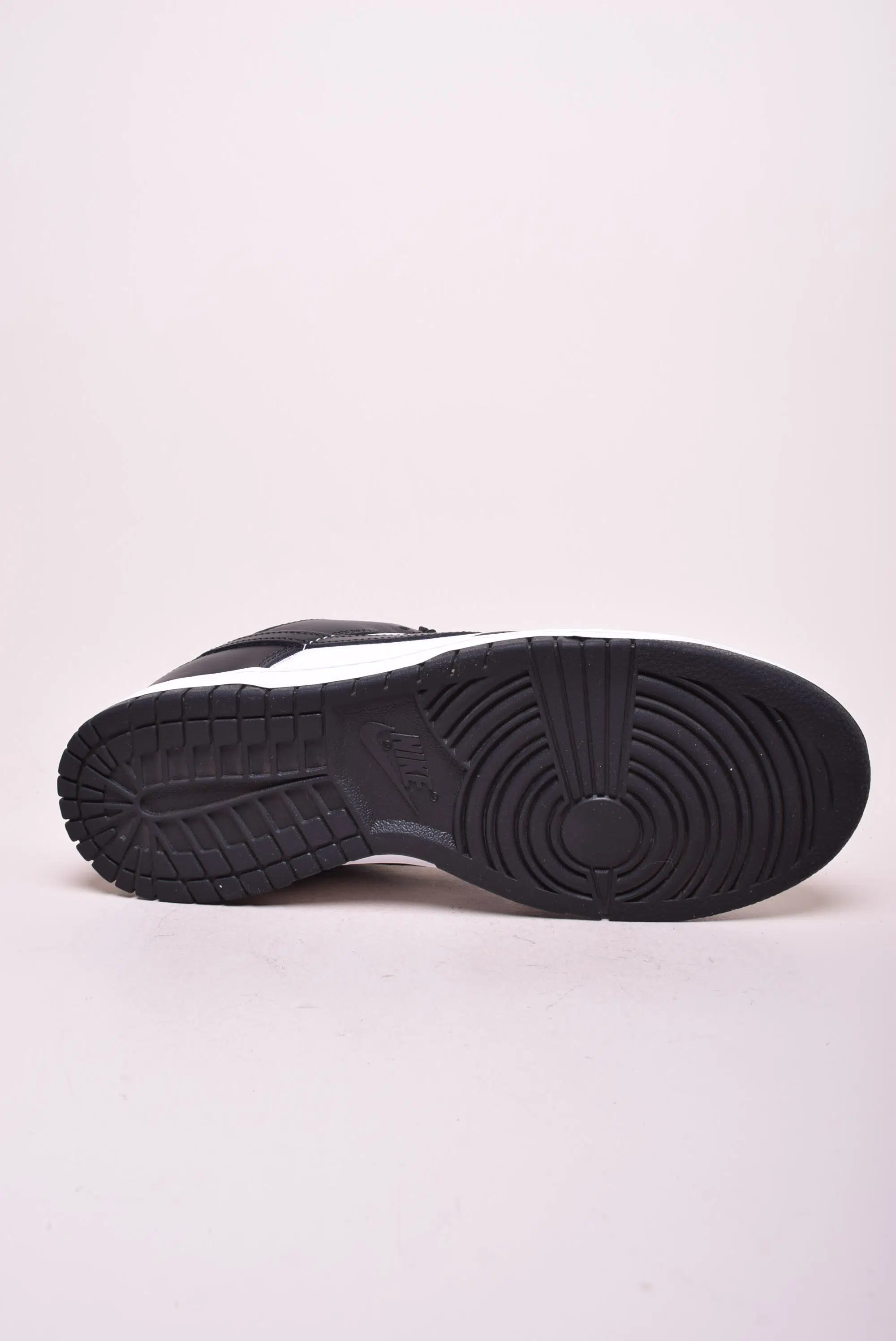 Sneakers barbati Dunk Low Panda [2]