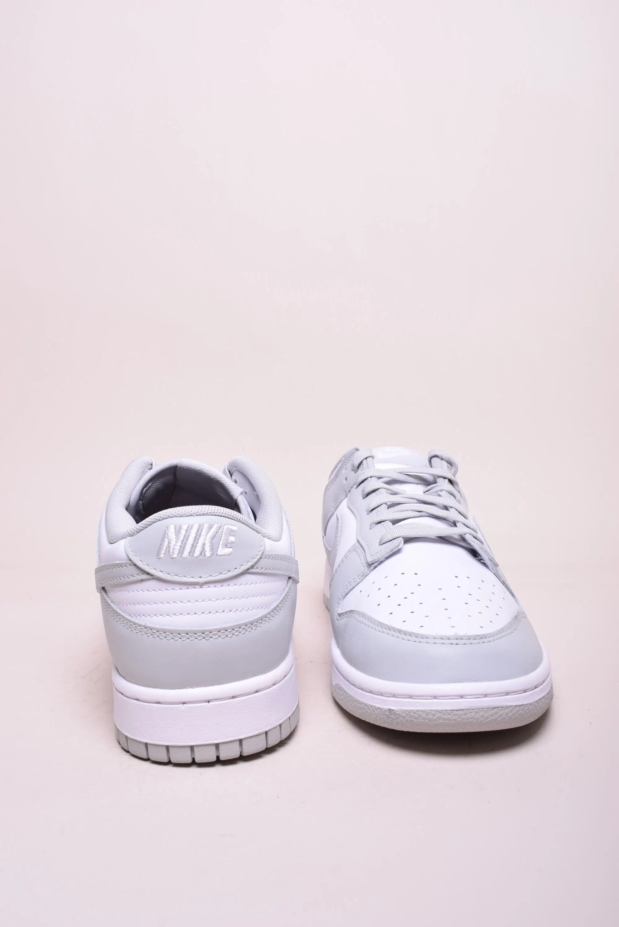 Sneakers barbati Dunk Low Retro [3]